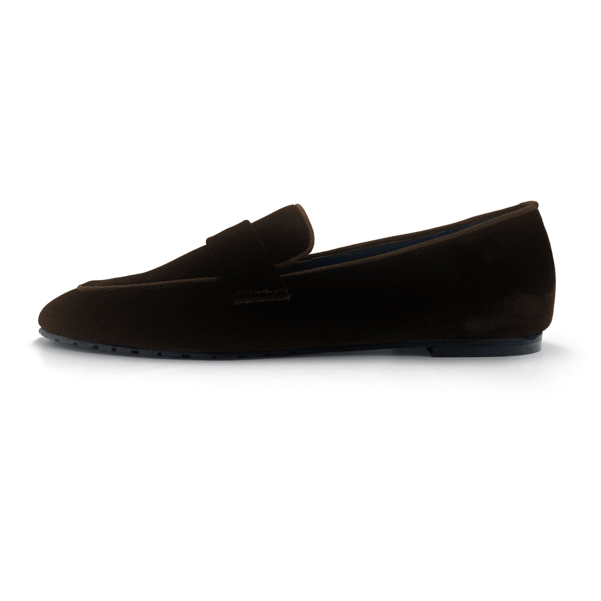 Women moccasins in dark brown velvet
