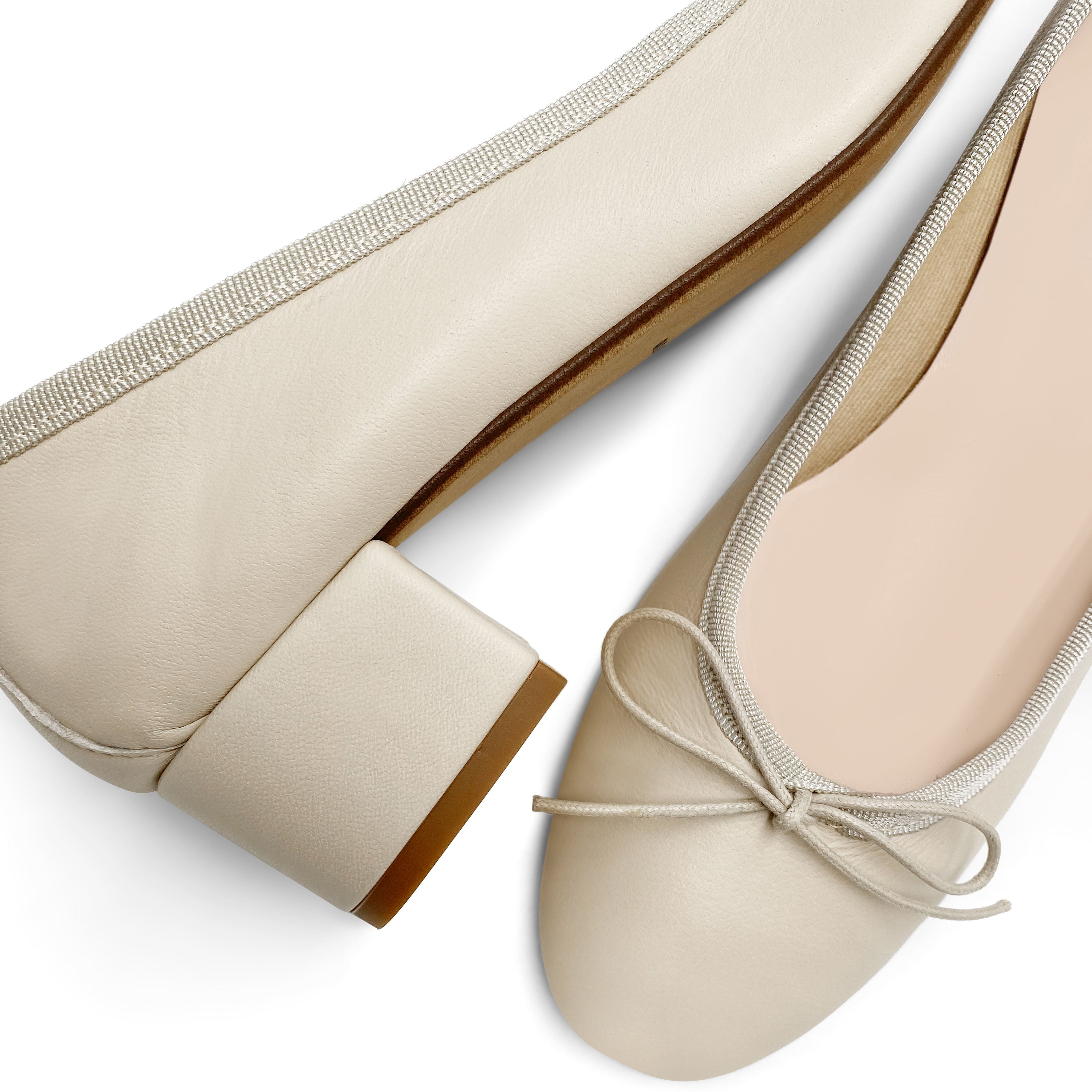 Beige leather ballet flats with heel