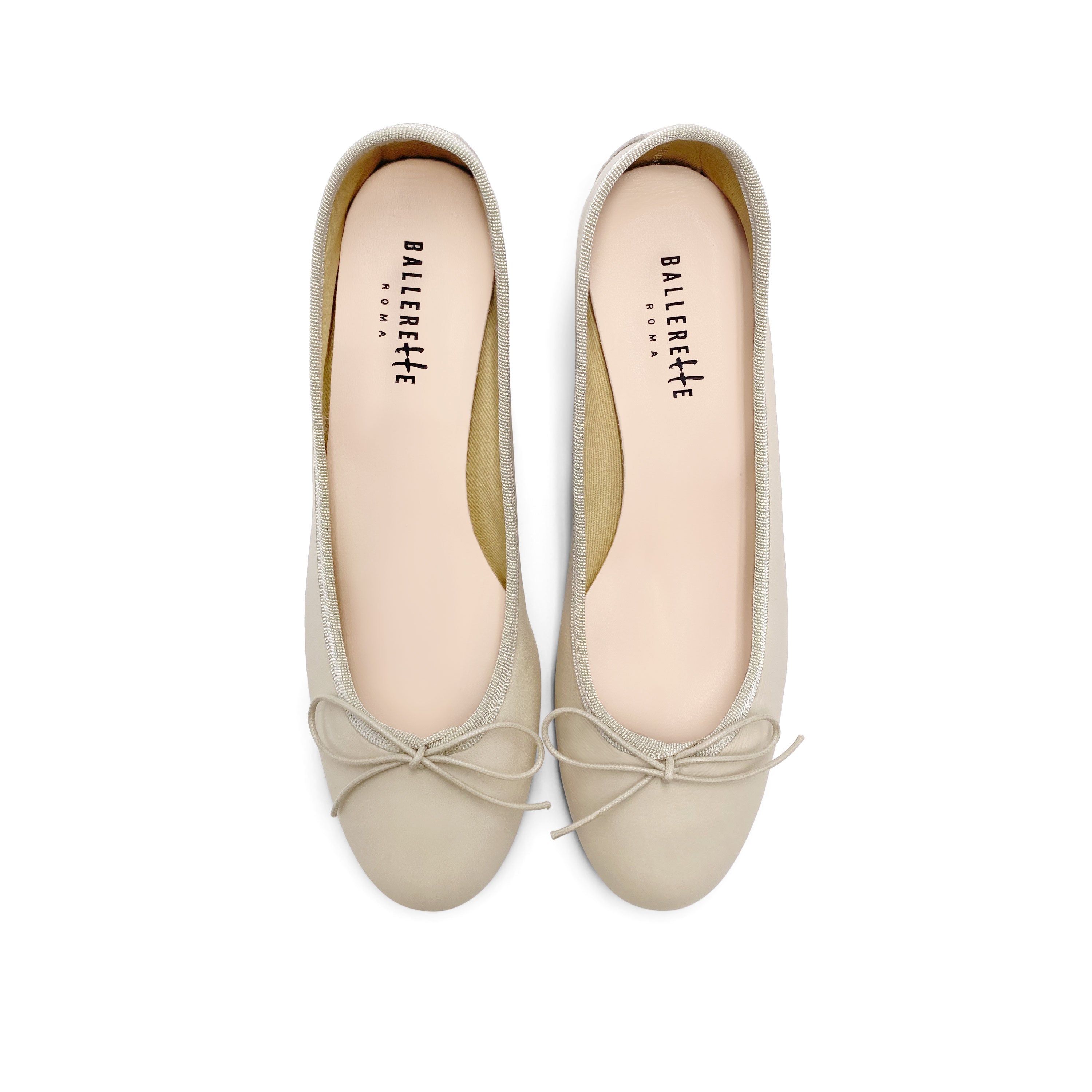 Beige leather ballet flats with heel