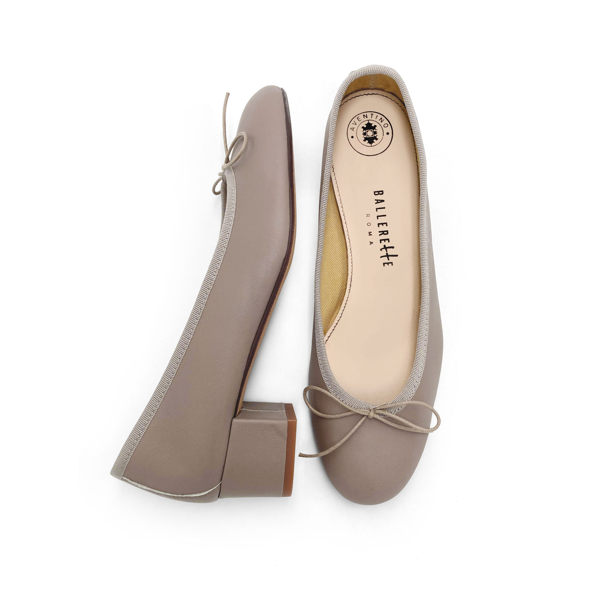 Dove gray leather ballet flats with heel