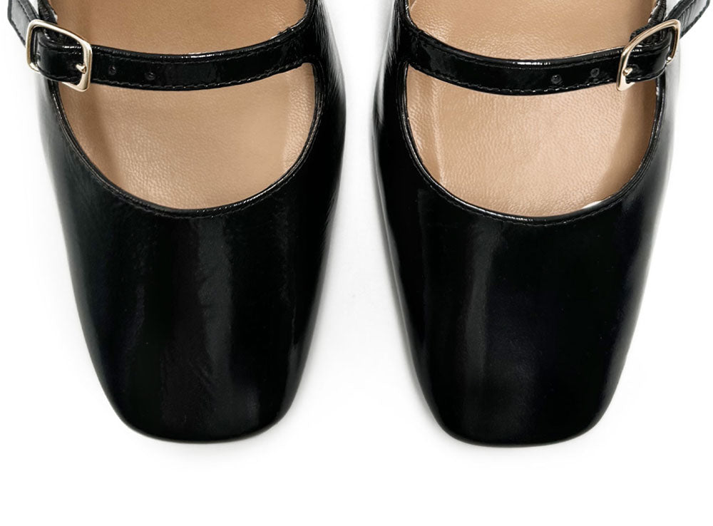 Black patent leather Mary Jane ballerinas with square toe and straps