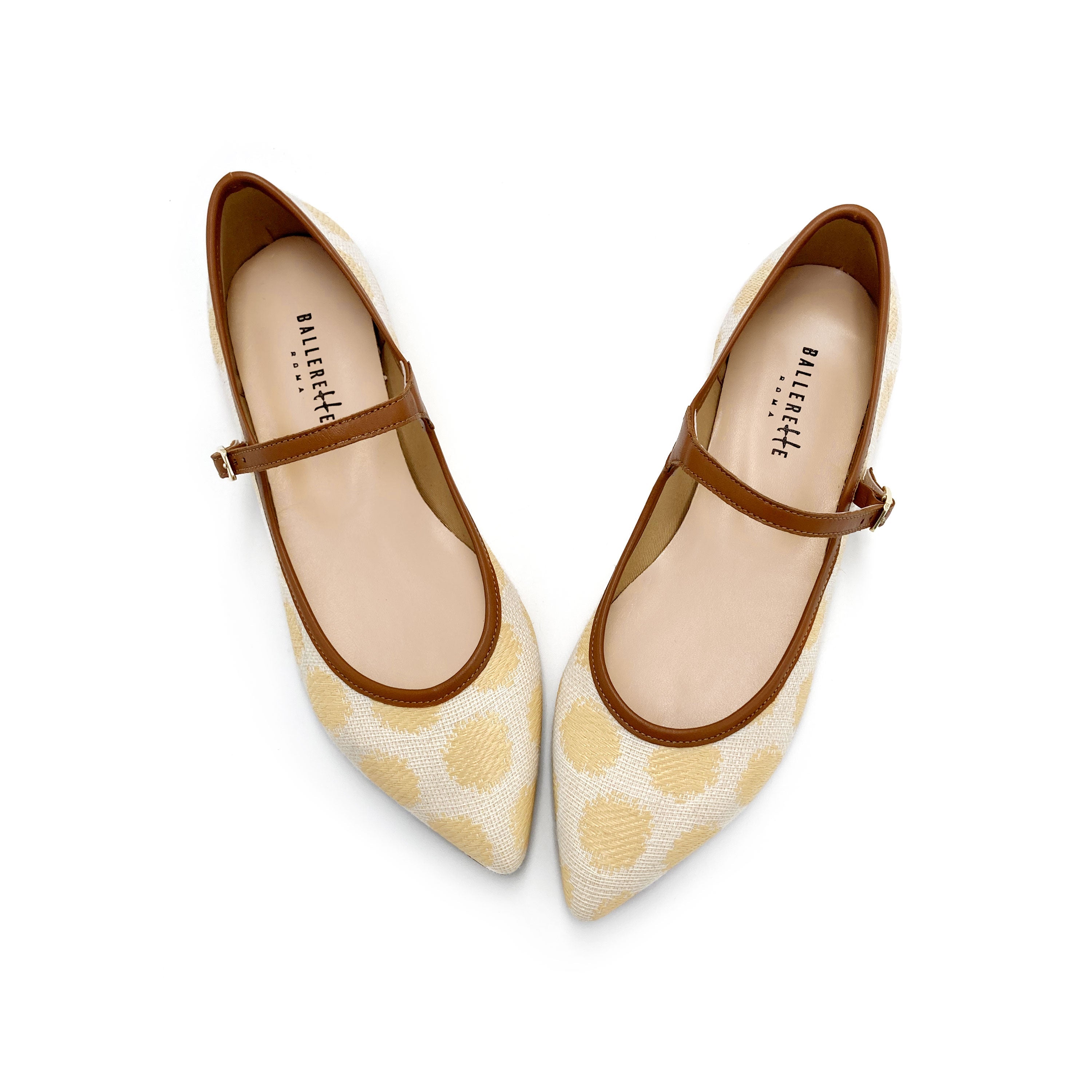 Summer Mary Jane flats in beige polka dot raffia with leather strap