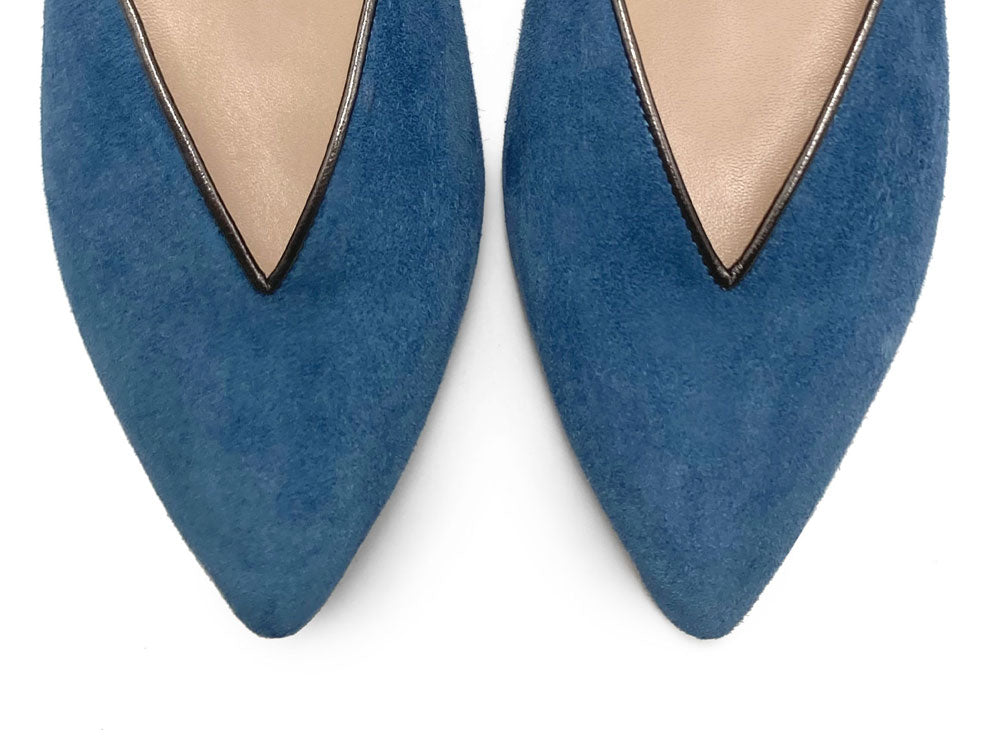 Summer mule shoes in cerulean suede with metallic iron ankle tie