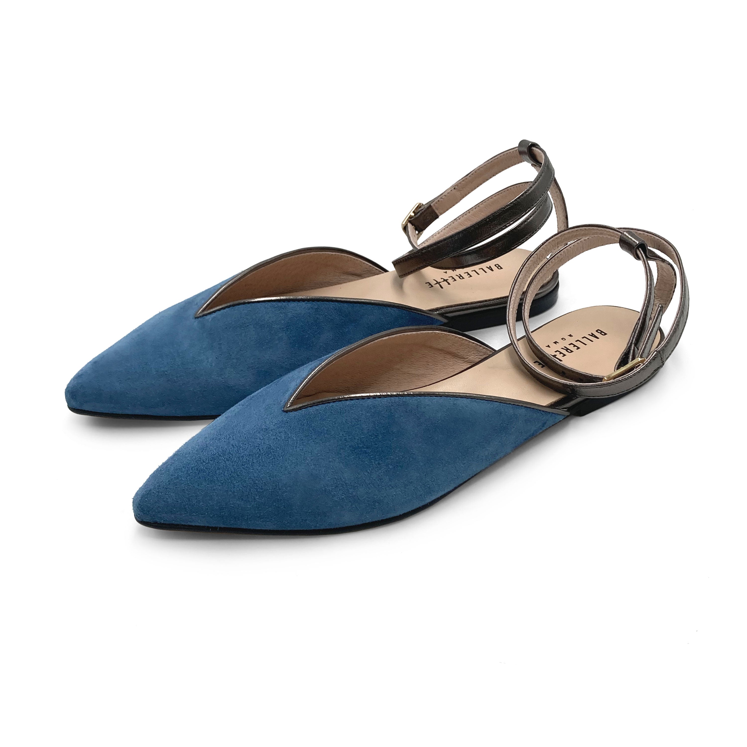 Summer mule shoes in cerulean suede with metallic iron ankle tie