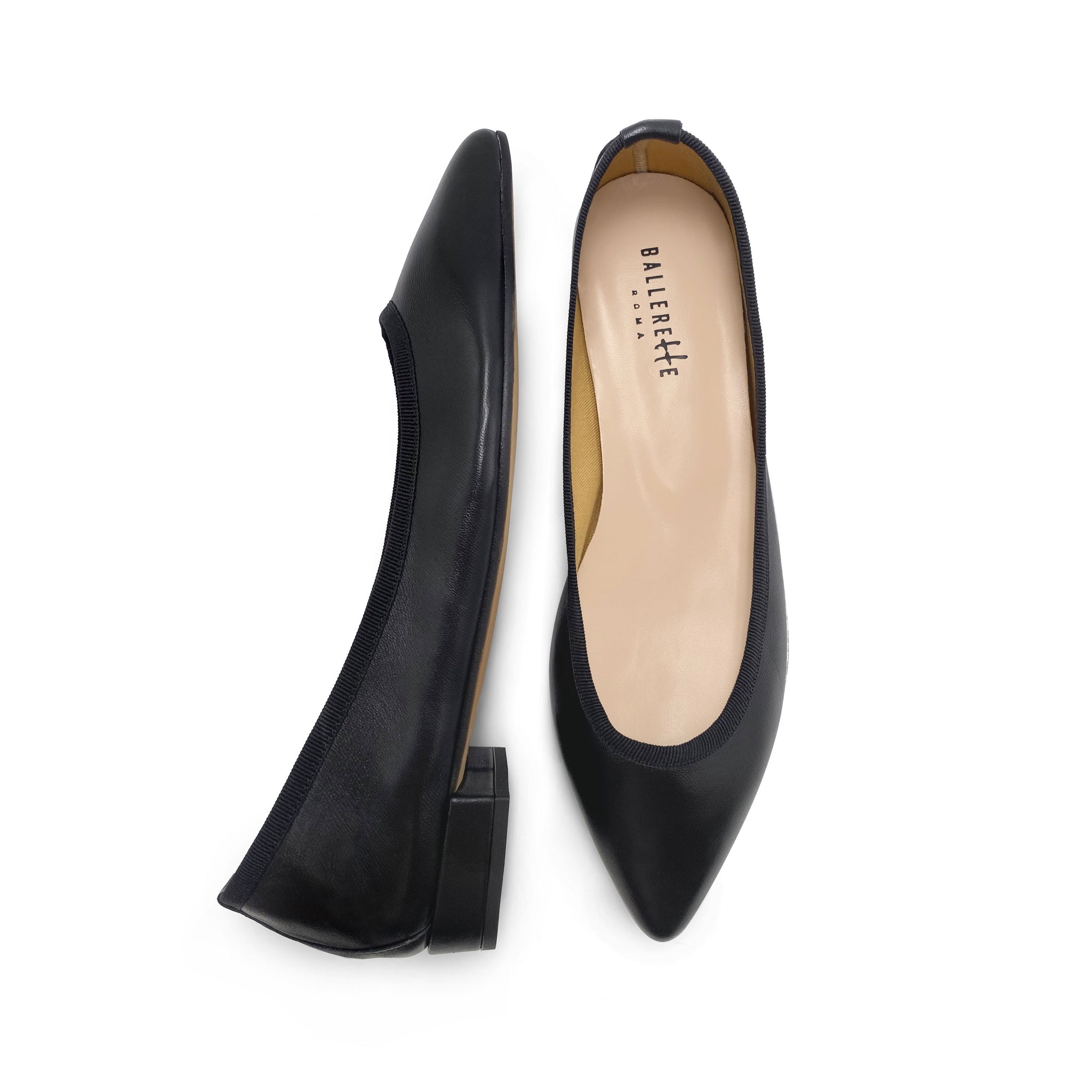 Pointed toe black leather ballet flats Pointed toe black leather ballet flats