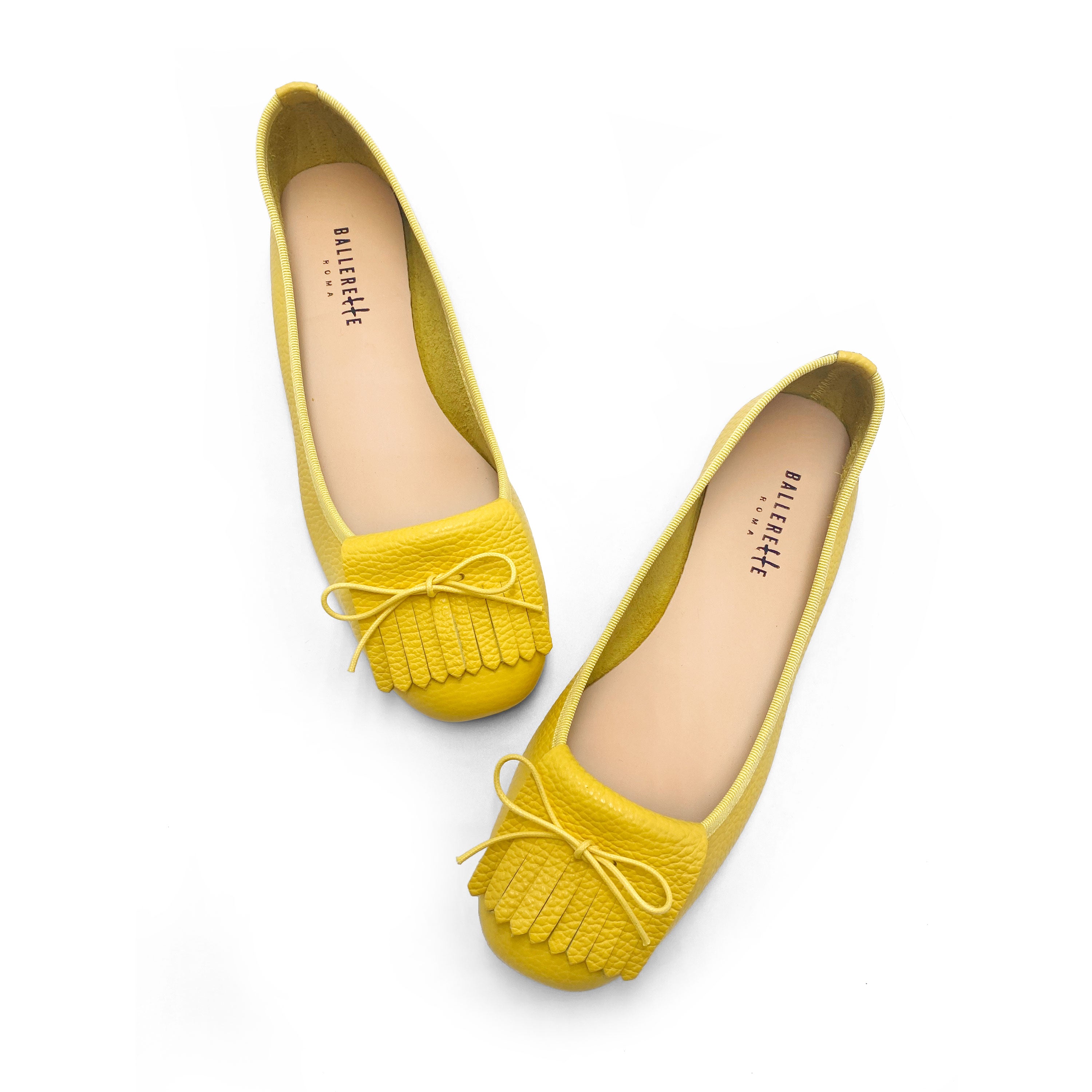 Yellow leather woman moccasins with fringe