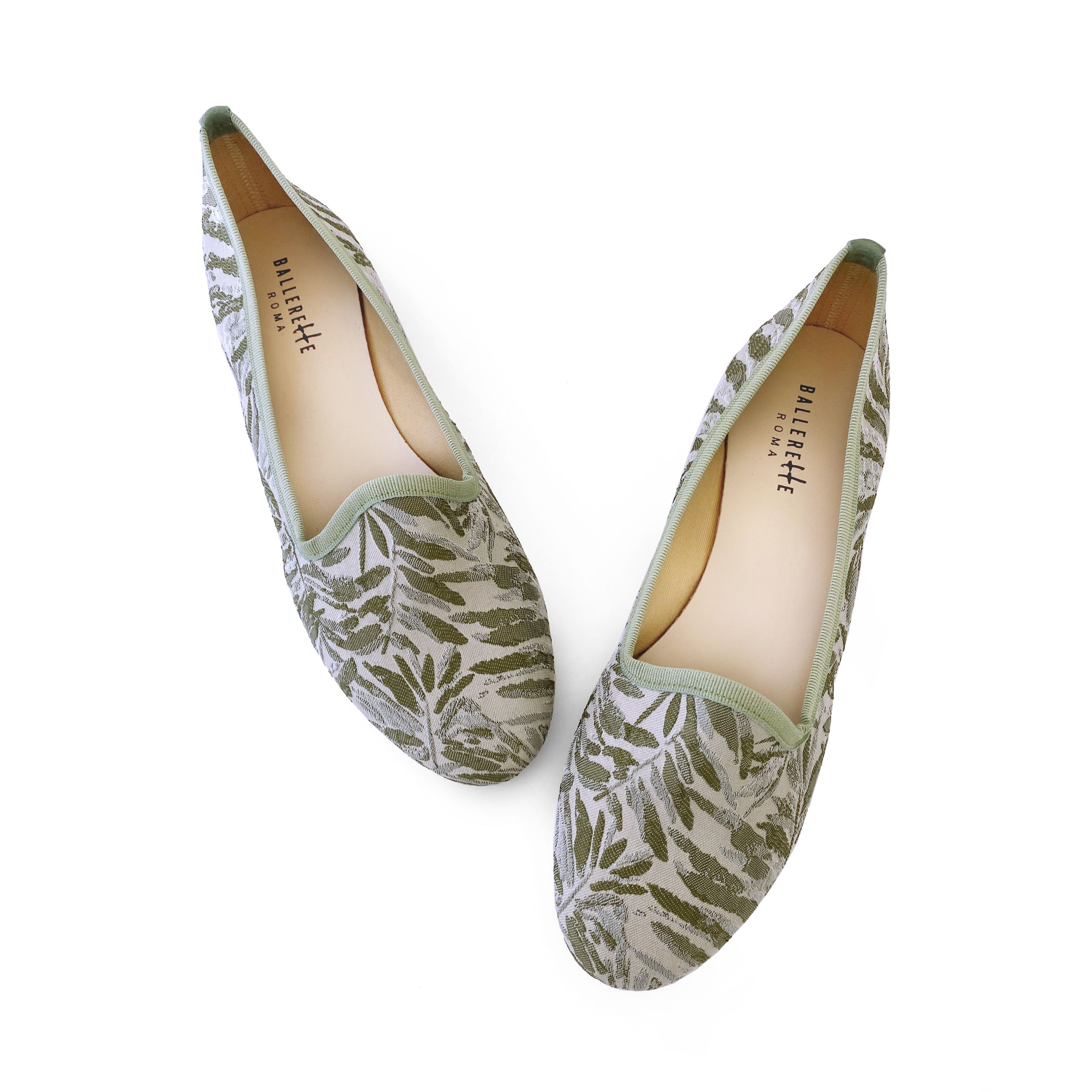 Green and beige jacquard loafers with tropical print