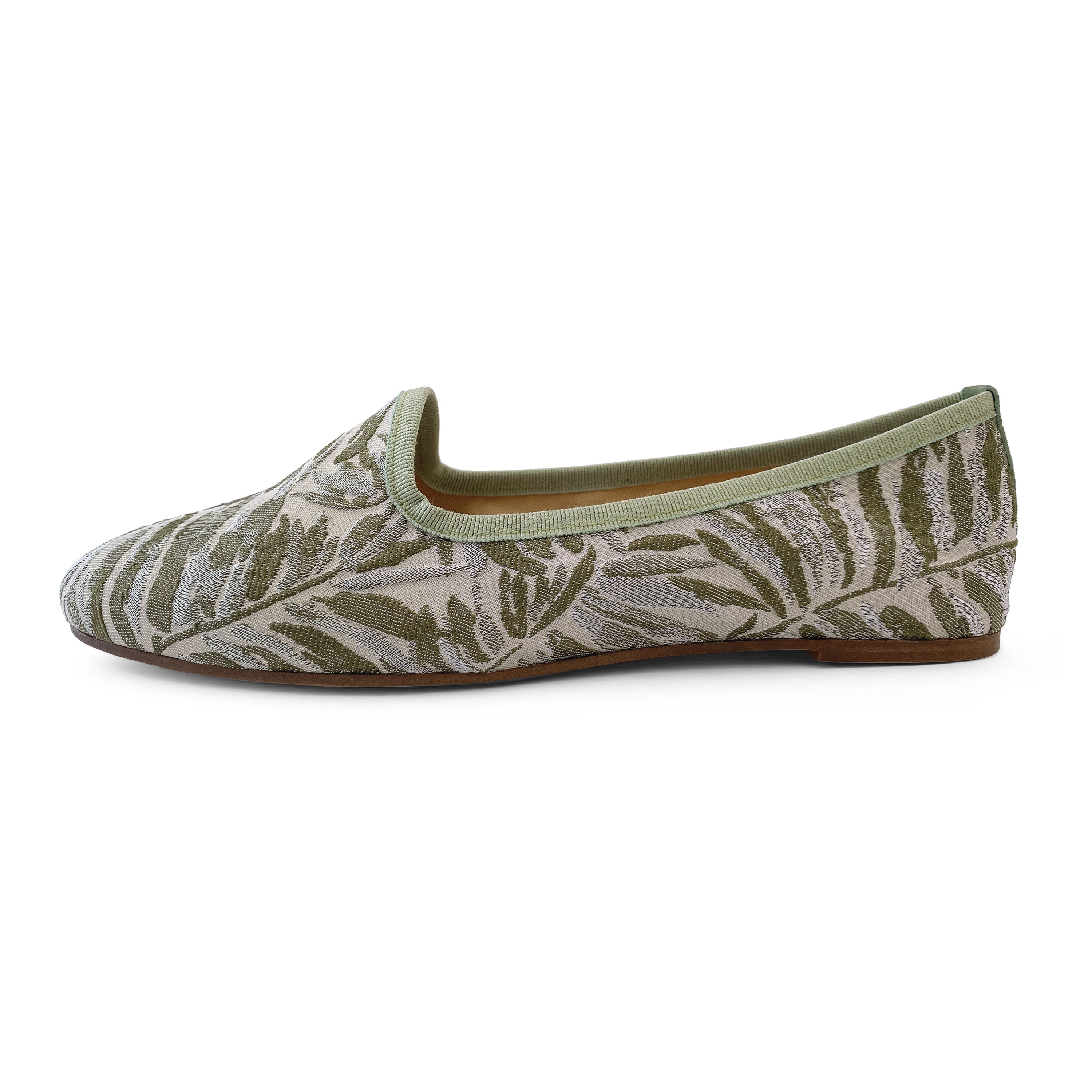 Green and beige jacquard loafers with tropical print