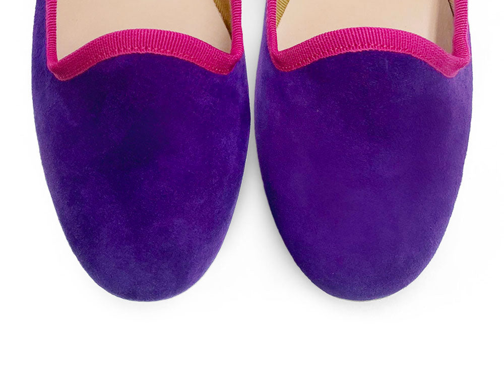 Women loafers in purple suede with fuchsia details