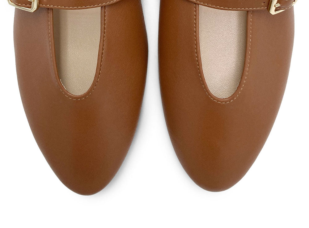 Brown leather ballet flats with V-cut and strap
