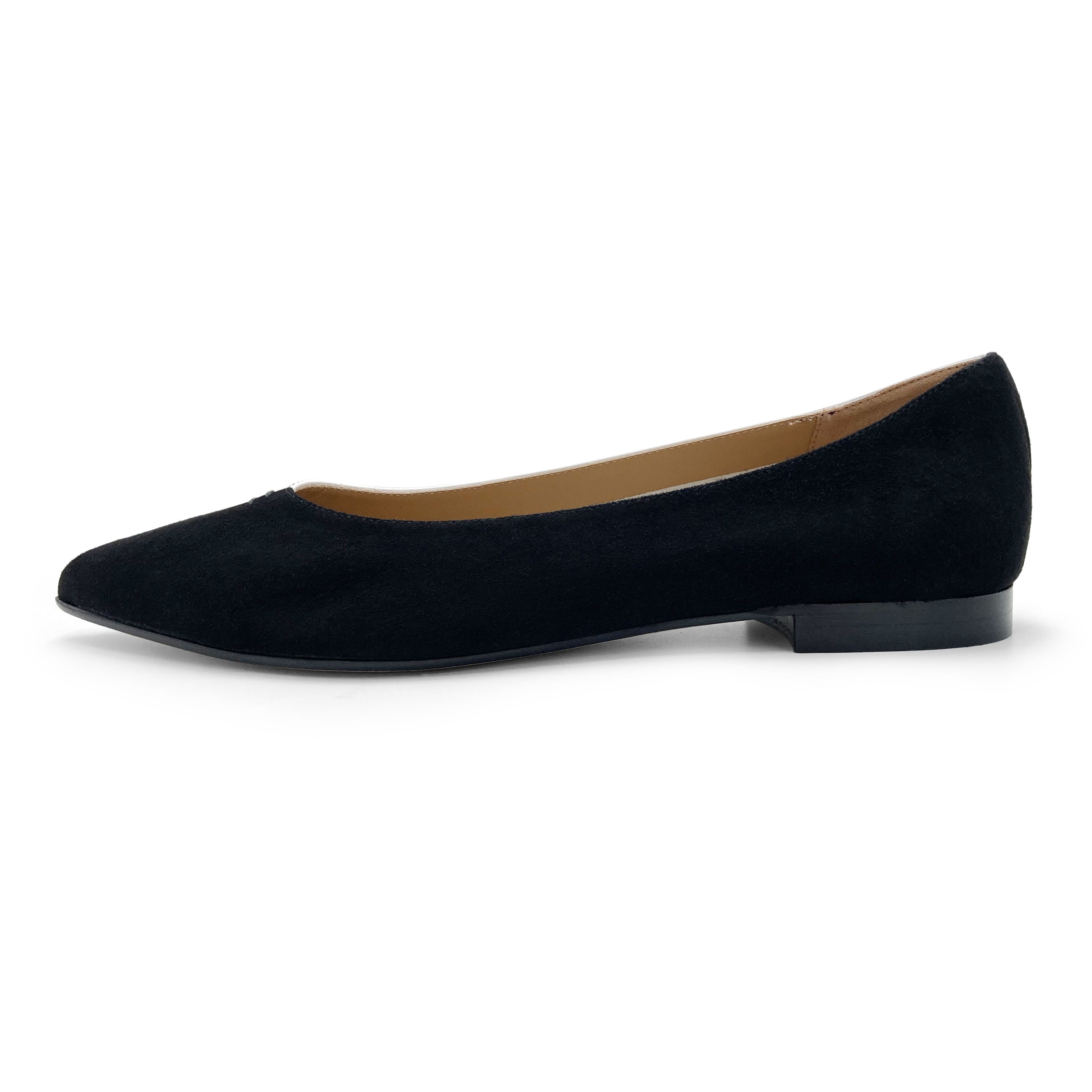 Bicolor pointed toe ballet flats black and white