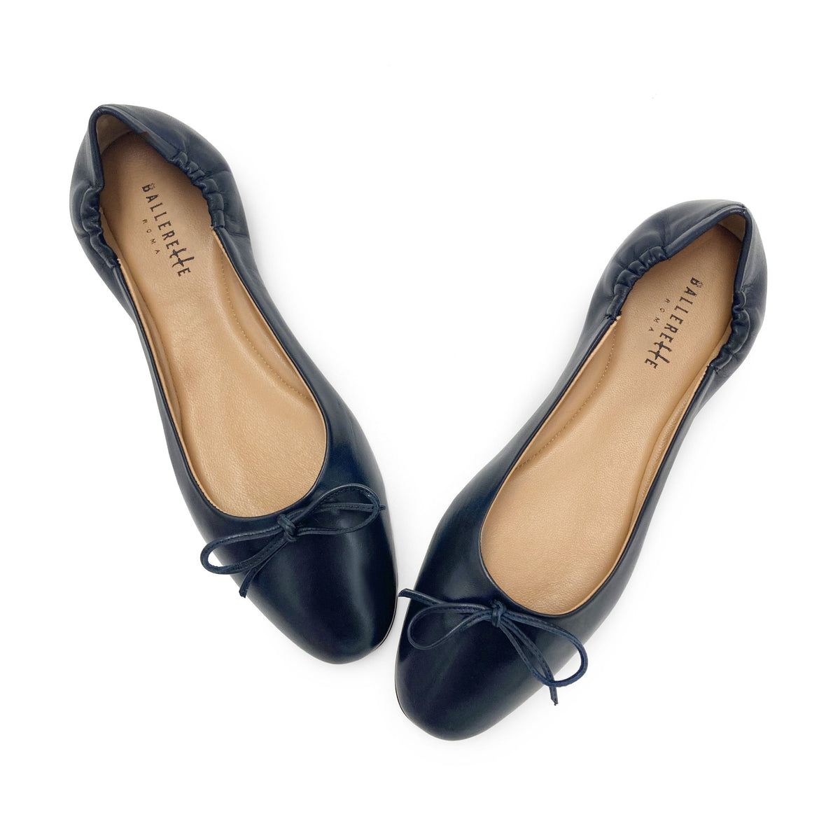 Blue leather ballet flats with sacchetto construction