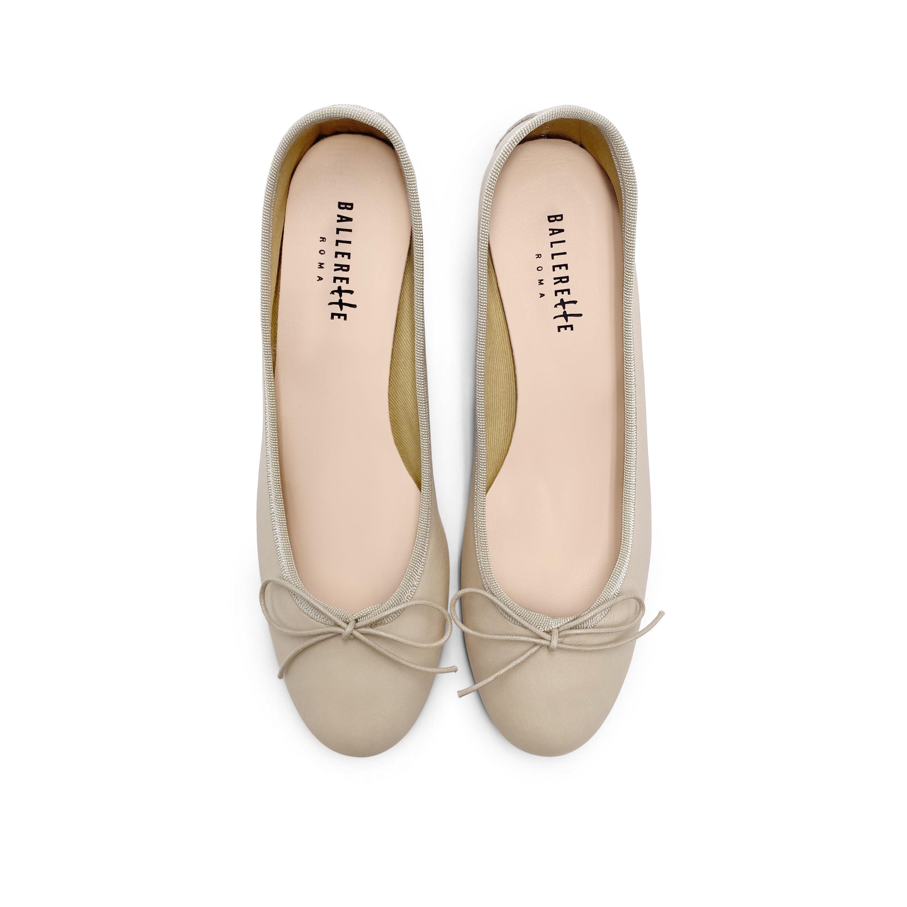 Beige leather ballet flats with heel