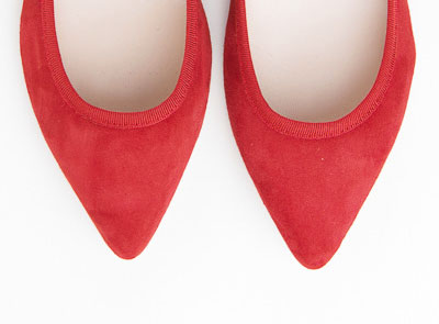 Red suede pointed ballet flats with strap