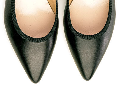 Pointed toe black leather ballet flats