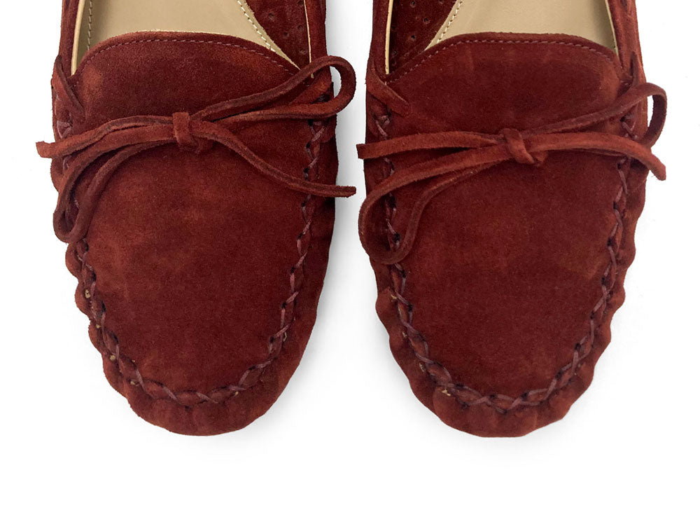 Women’s burgundy suede mocassins