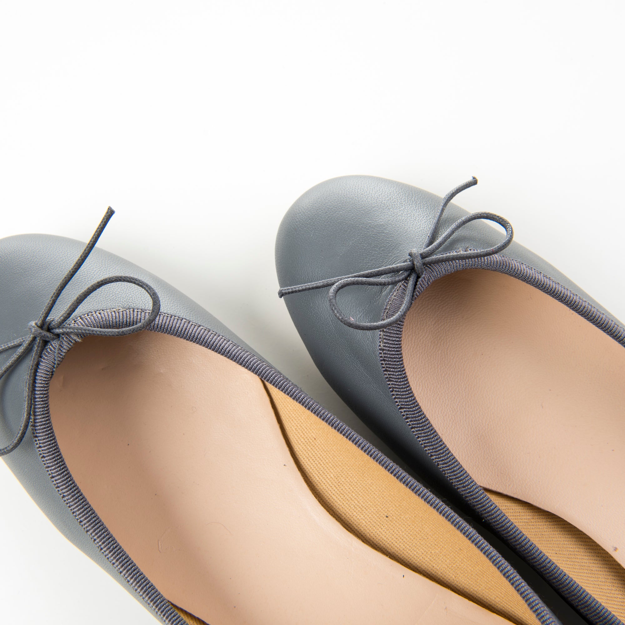 Dark grey leather ballet flats