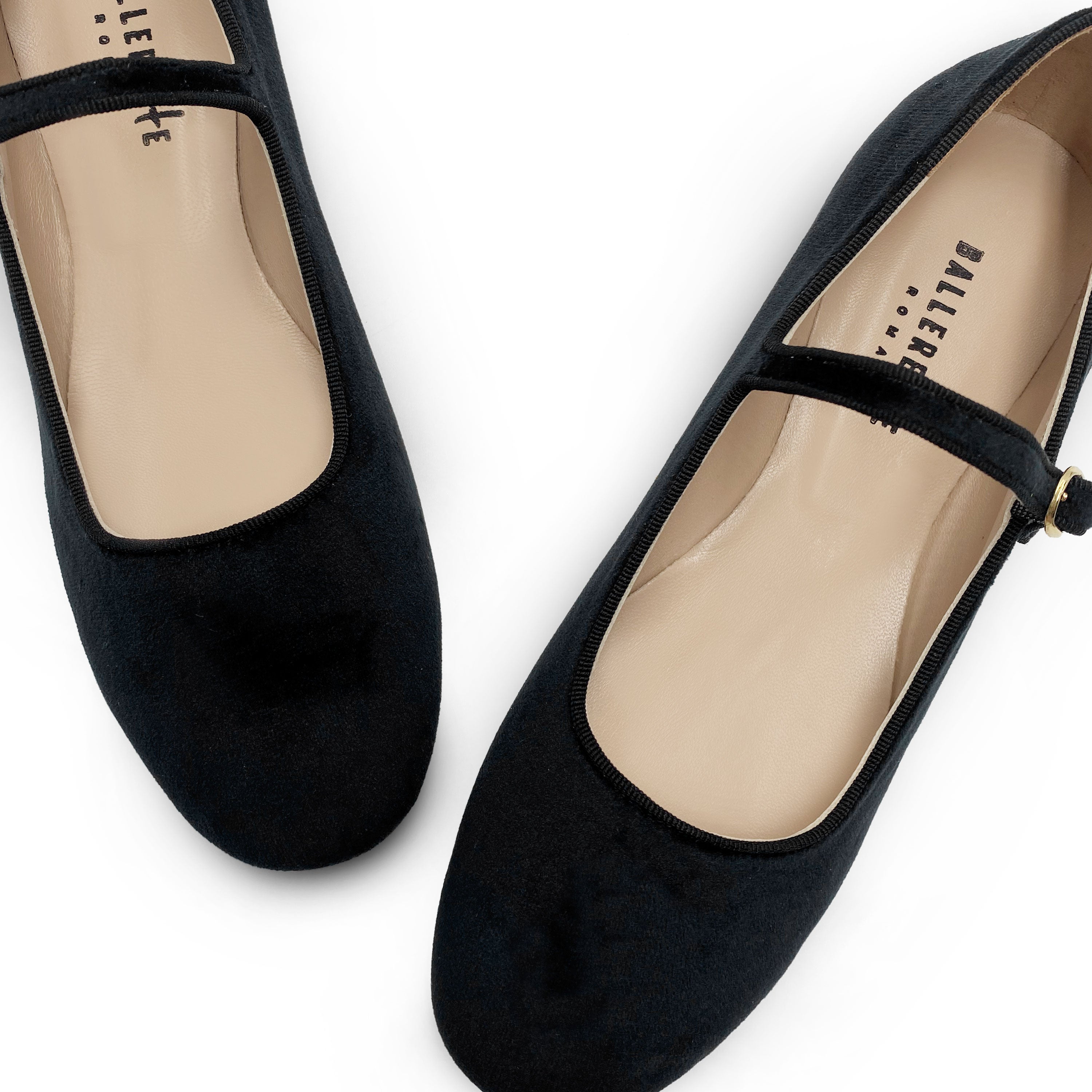 Black velvet ballerinas with strap