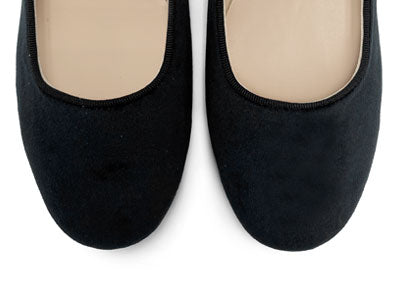 Black velvet ballerinas with strap