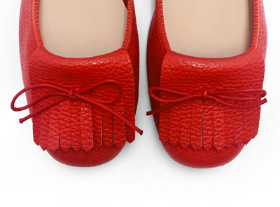 Women's strawberry red leather moccasins with fringes