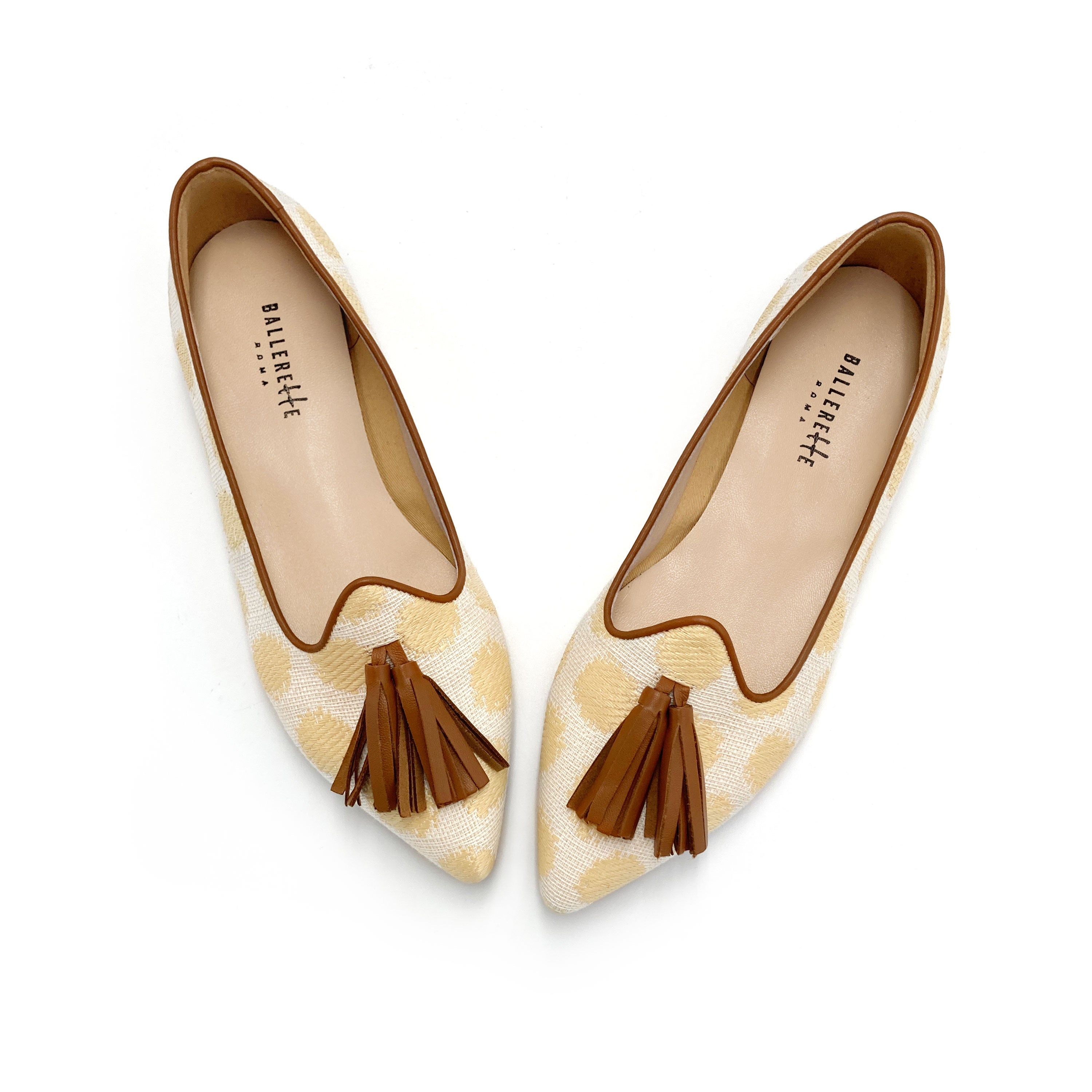 Women's summer raffia moccasins in beige with tassels