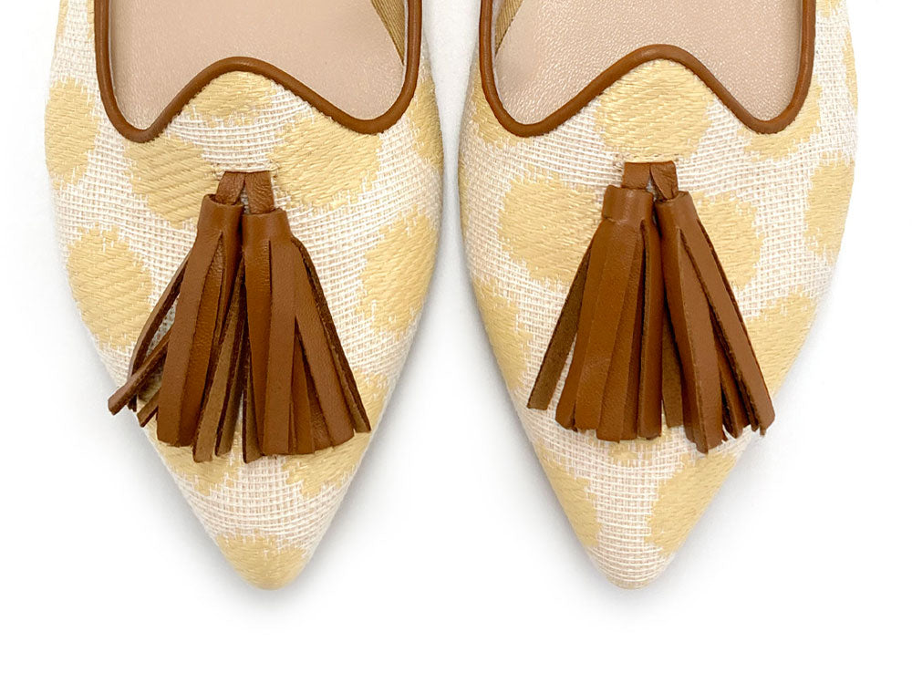 Women's summer raffia moccasins in beige with tassels