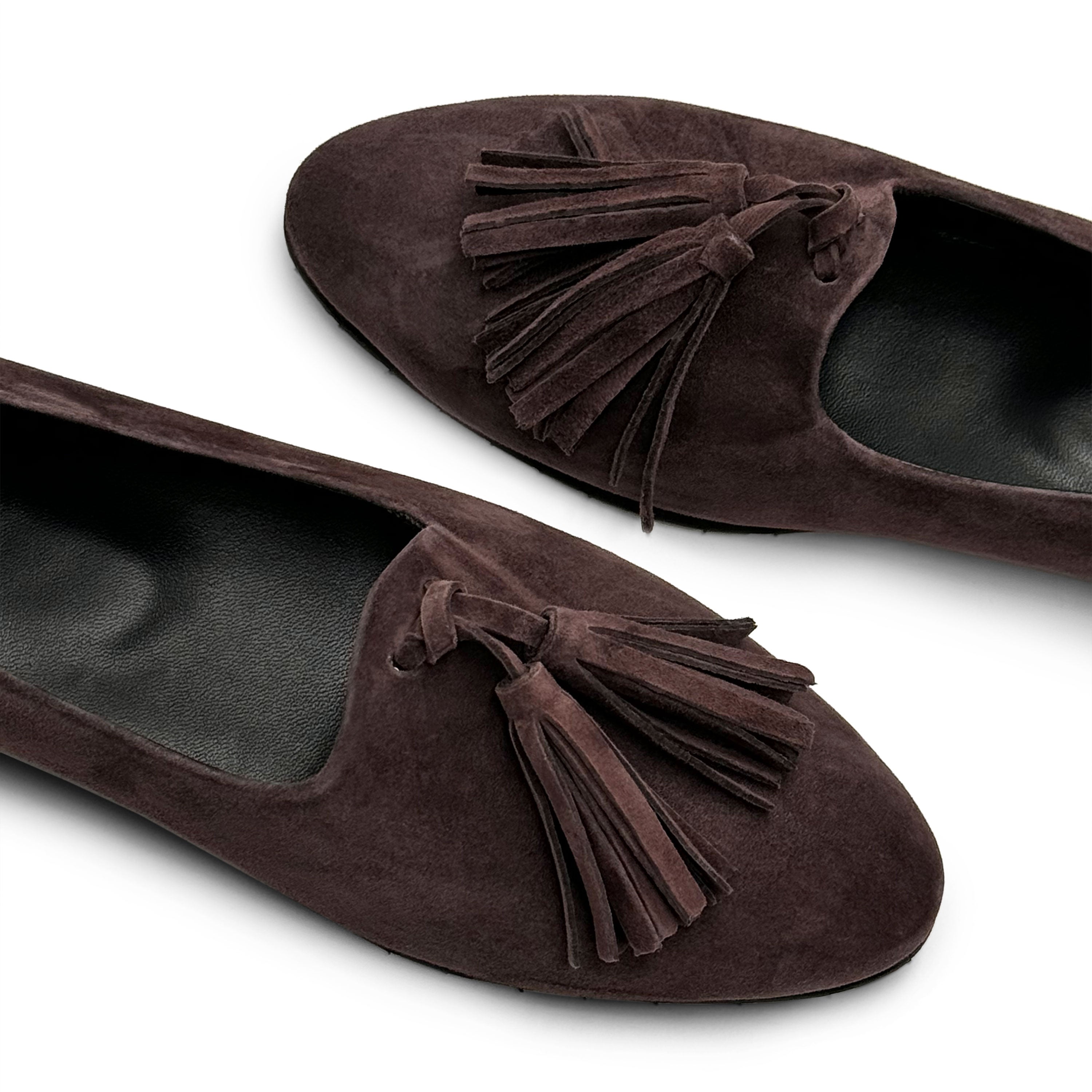 Brown suede women moccasins with tassels