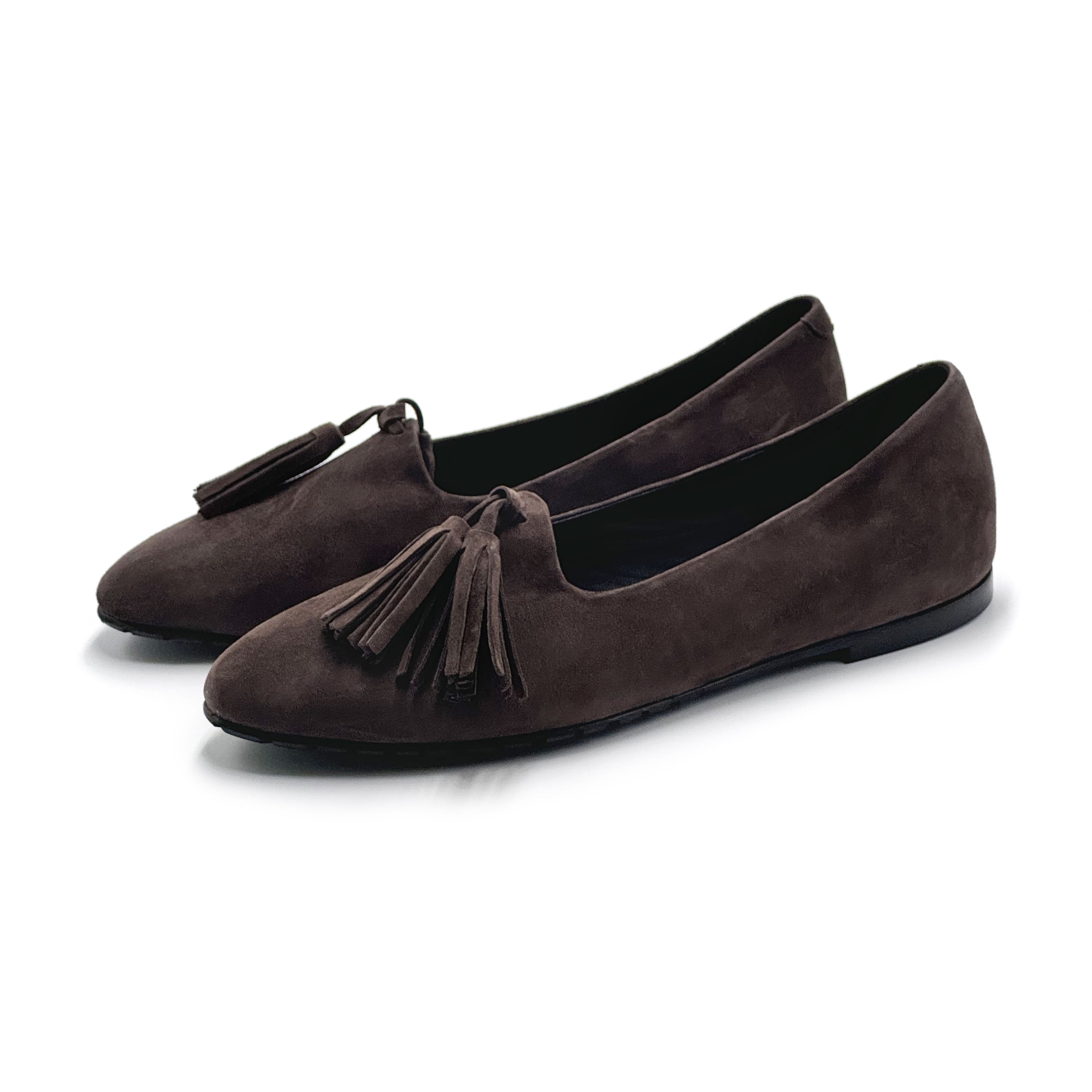 Brown suede women moccasins with tassels