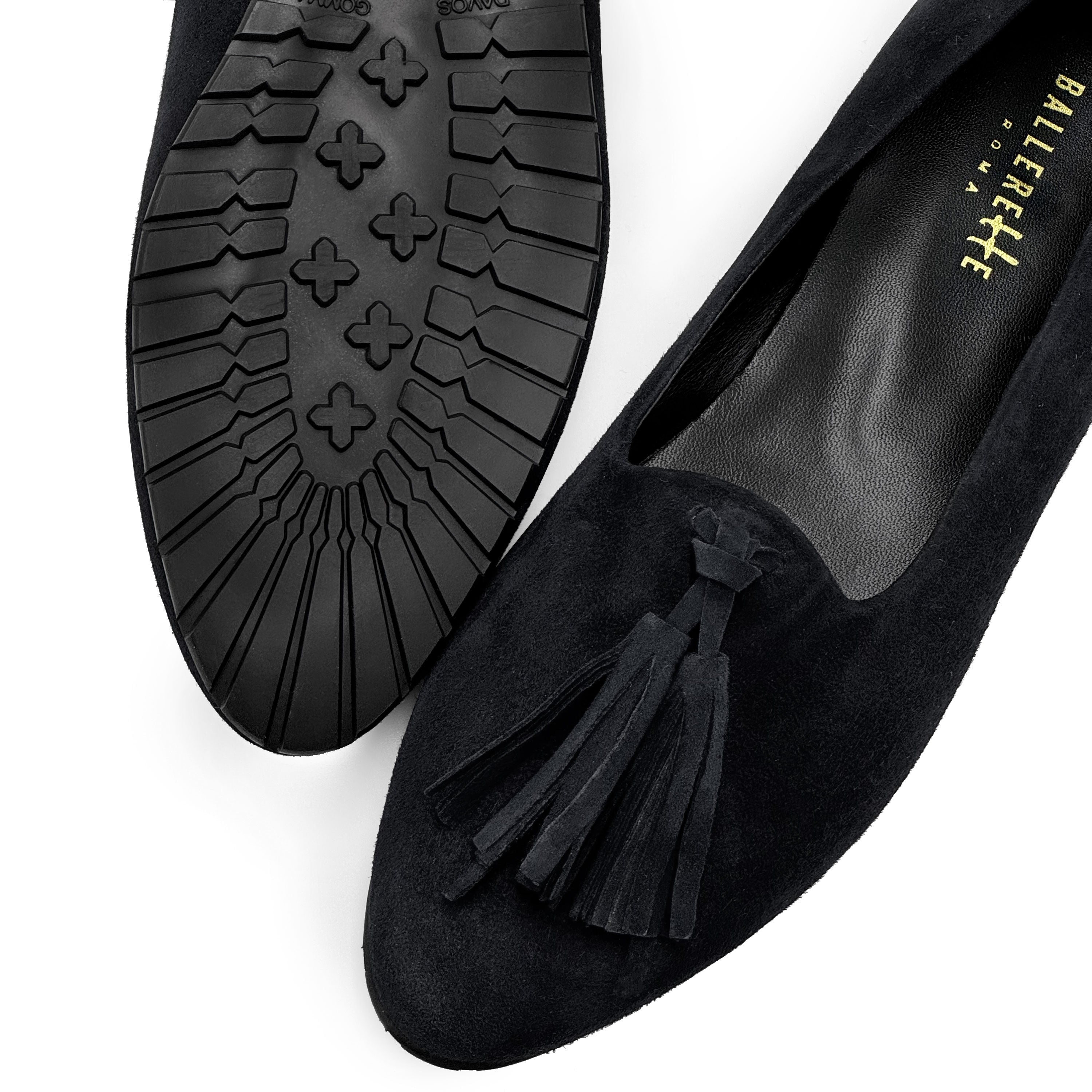 Black suede women moccasins with tassels