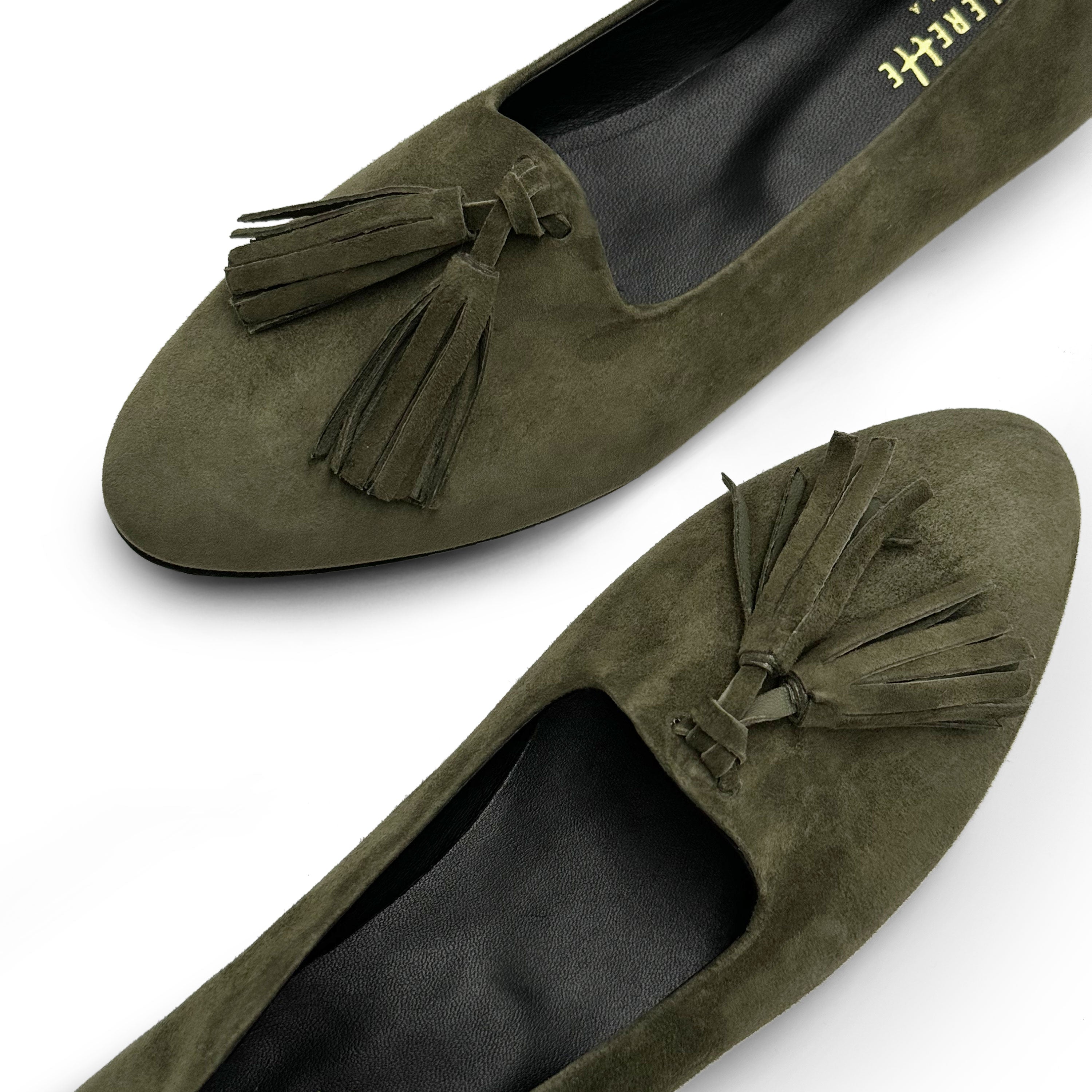 Green suede women moccasins with tassels