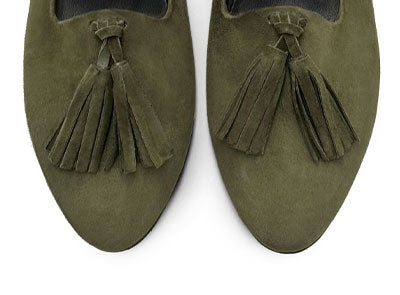 Green suede women moccasins with tassels