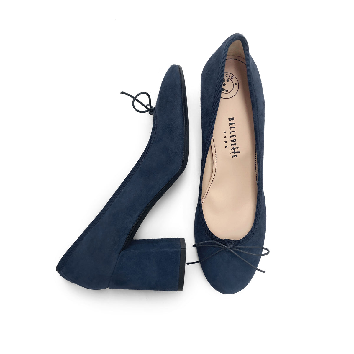 Blue suede heeled décolleté ballet flats