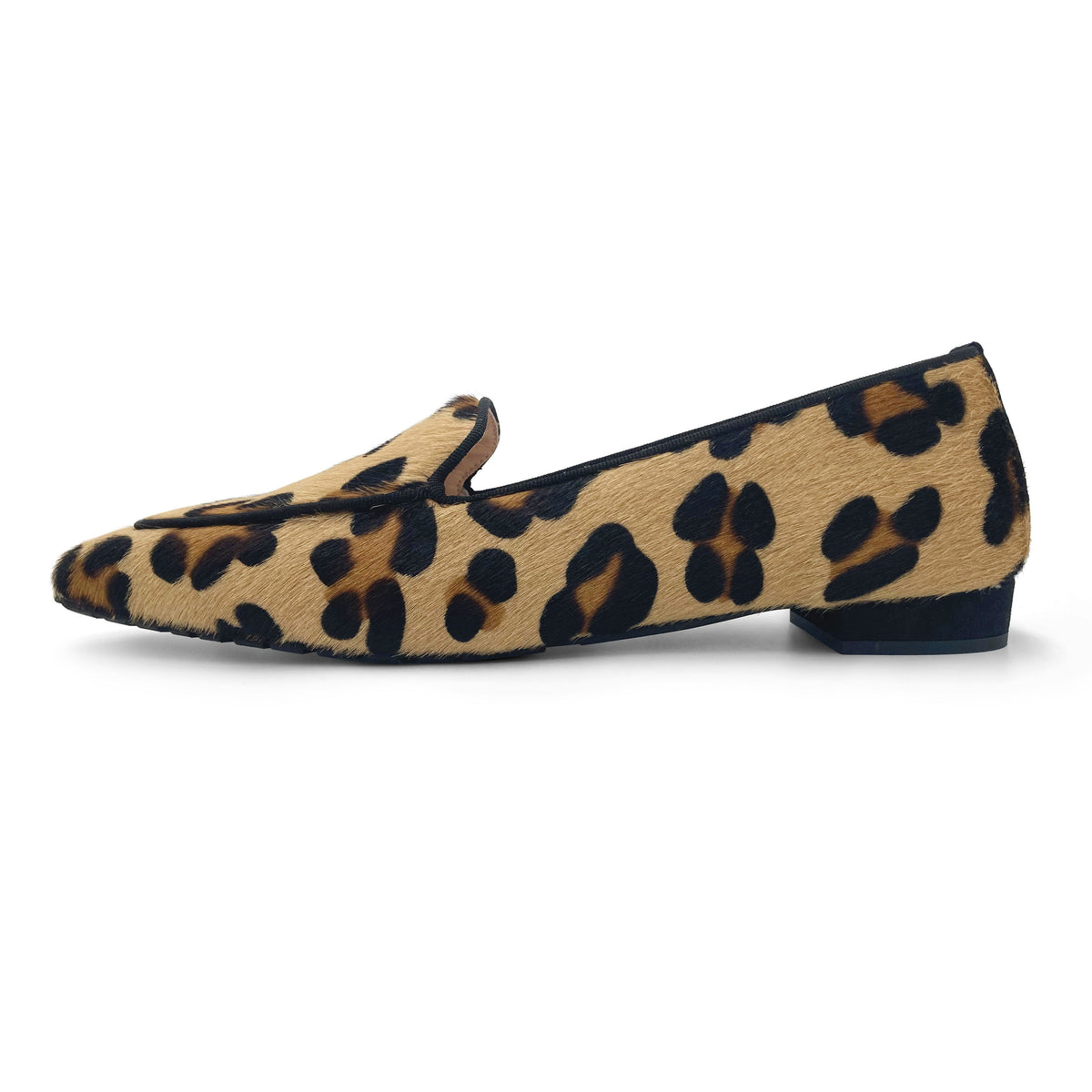 Elegant women's spotted pony hair moccasins