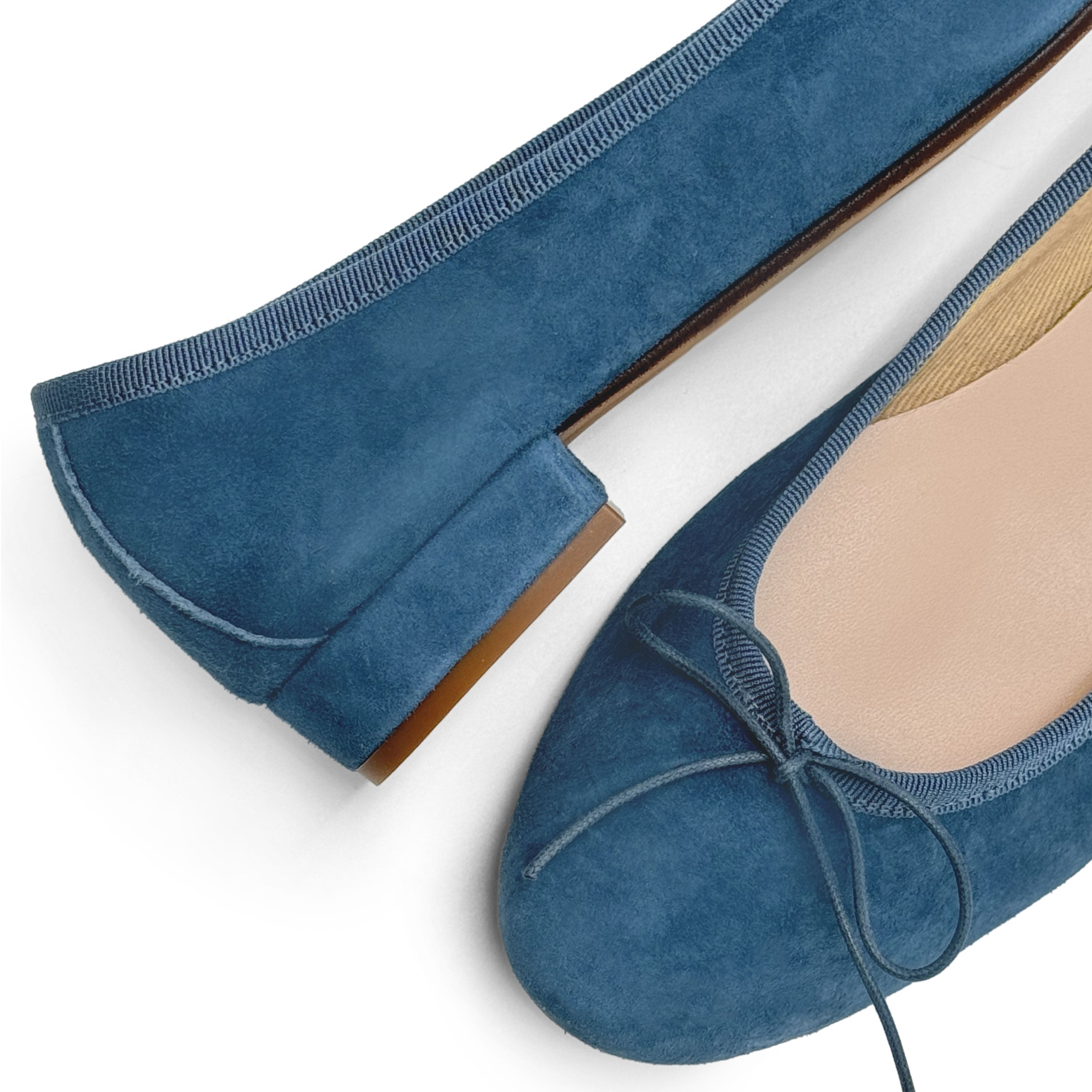 Cerulean suede little heel ballerinas