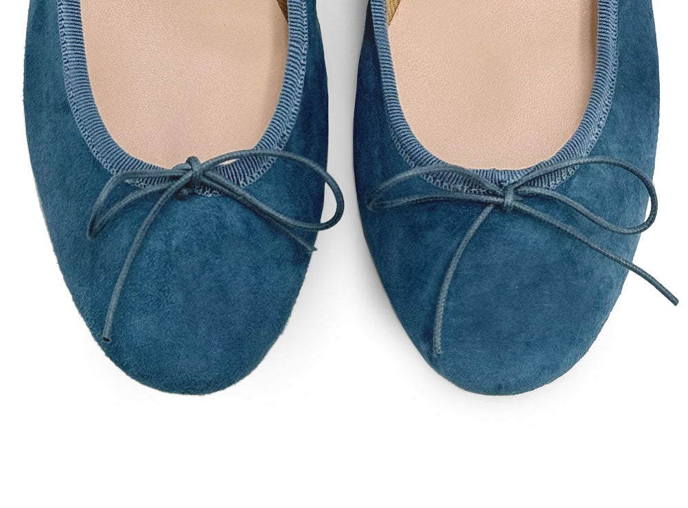 Cerulean suede little heel ballerinas