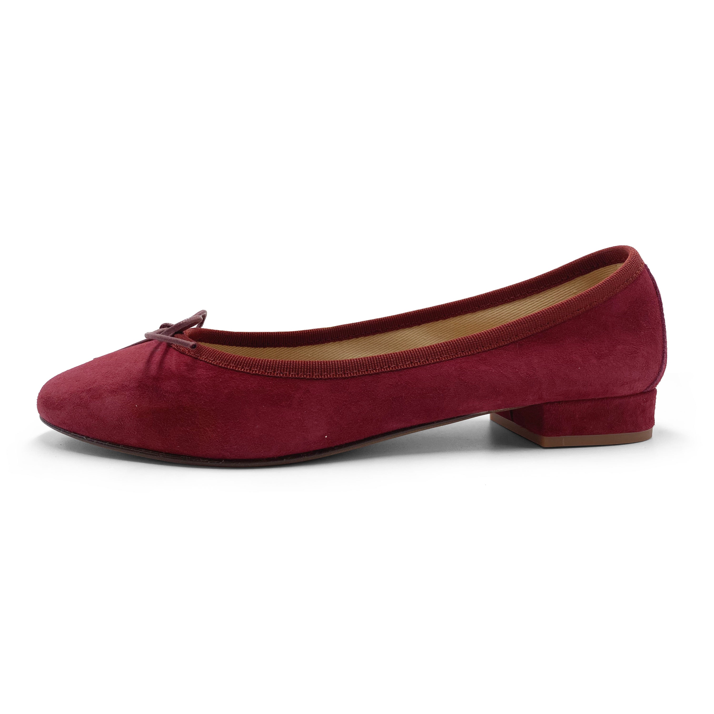 Burgundy suede little heel ballet flats, adjustable string