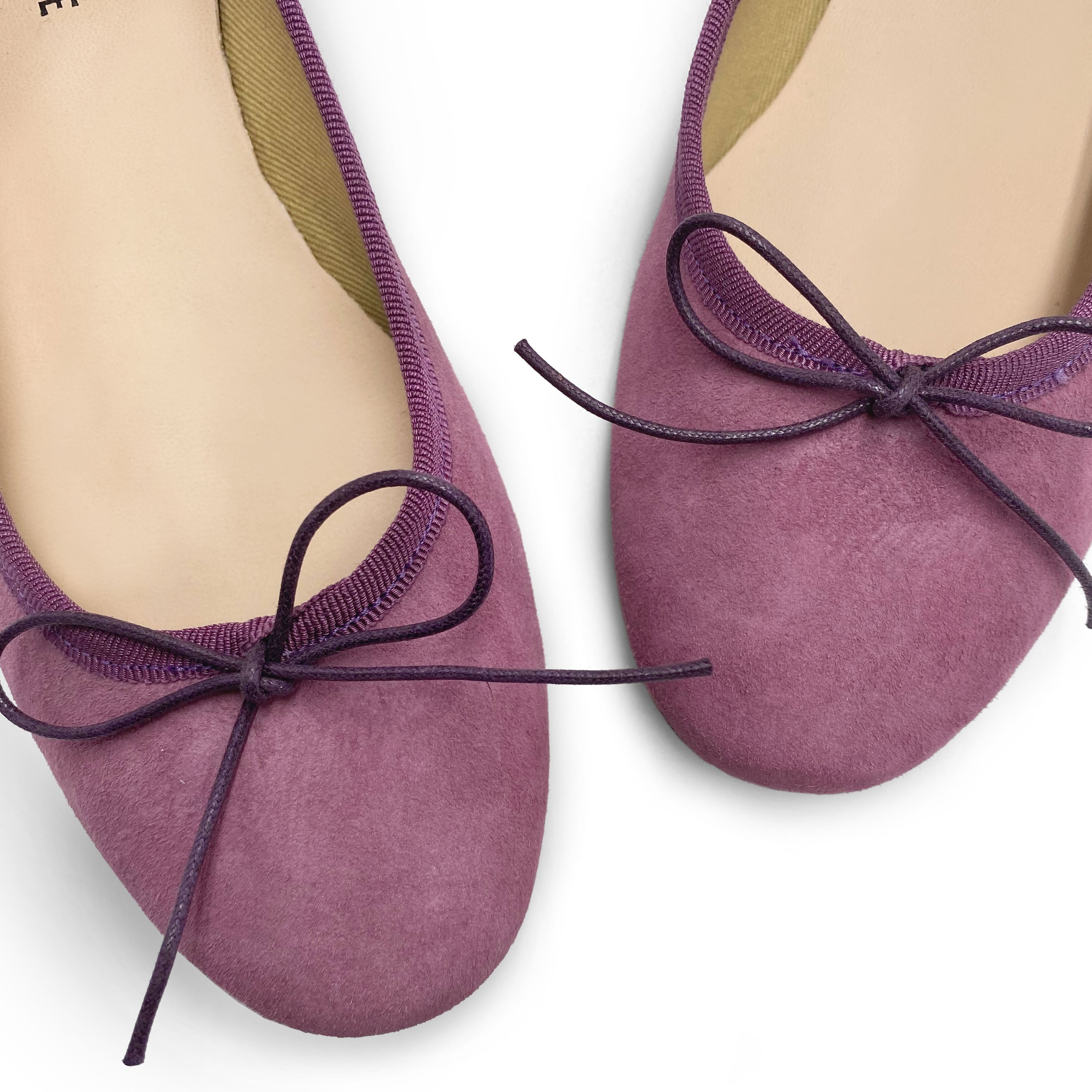 Lilac suede ballerinas with heel