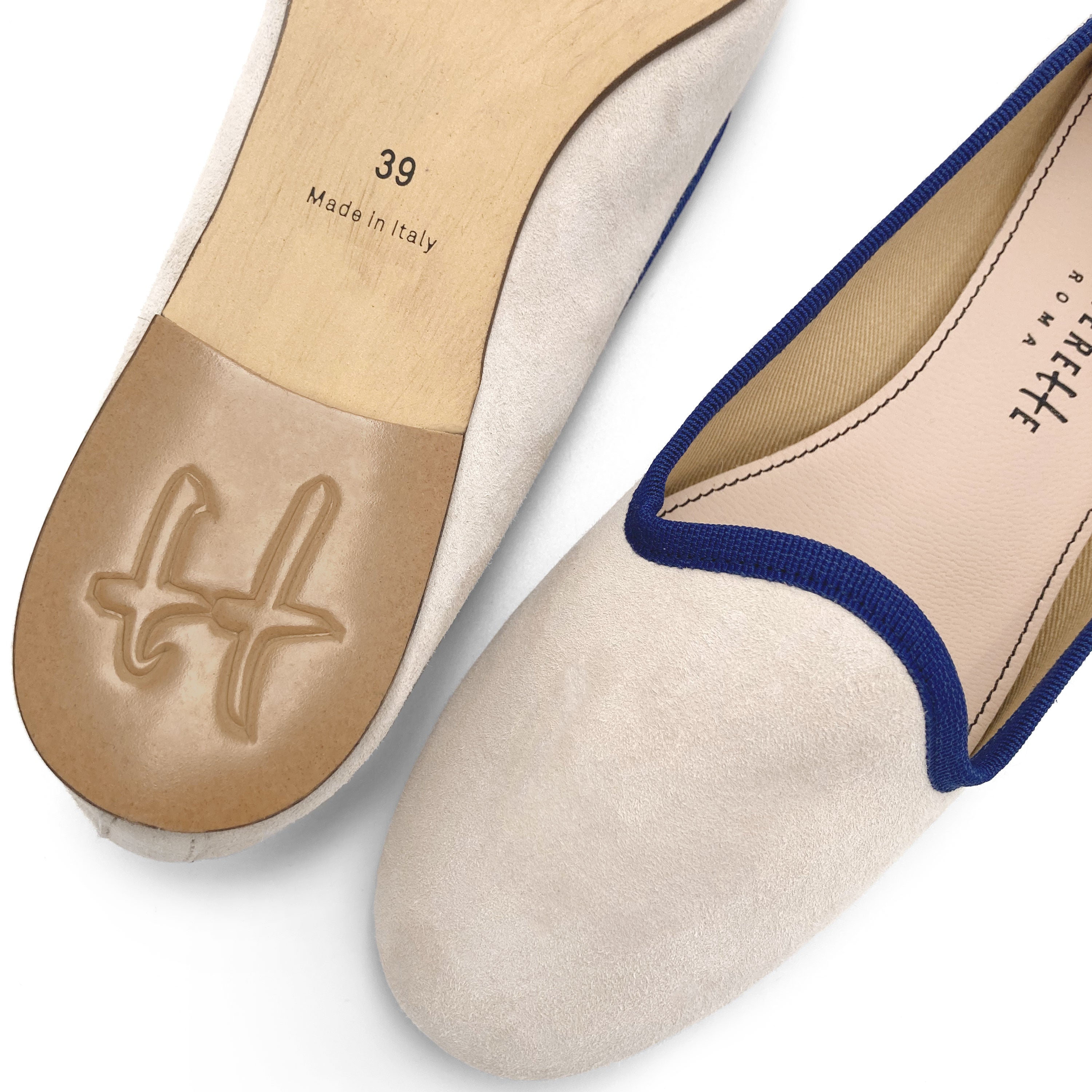 Women’s loafers in beige suede with blue details