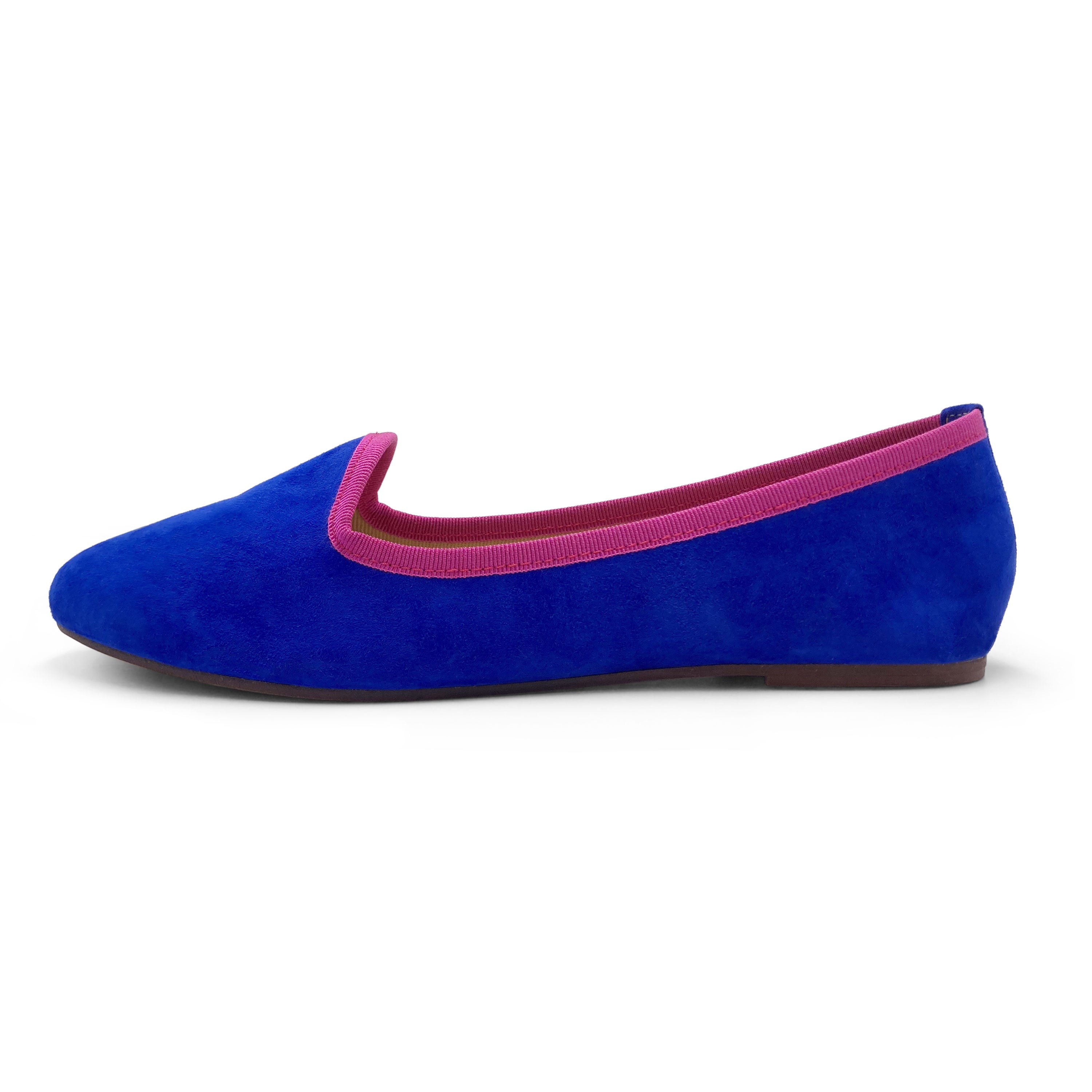 Women loafers in blue suede and fuchsia details