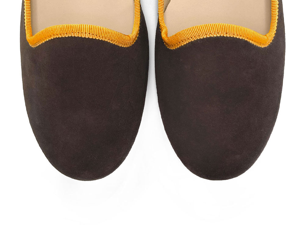 Women loafers in dark brown suede with ochre details