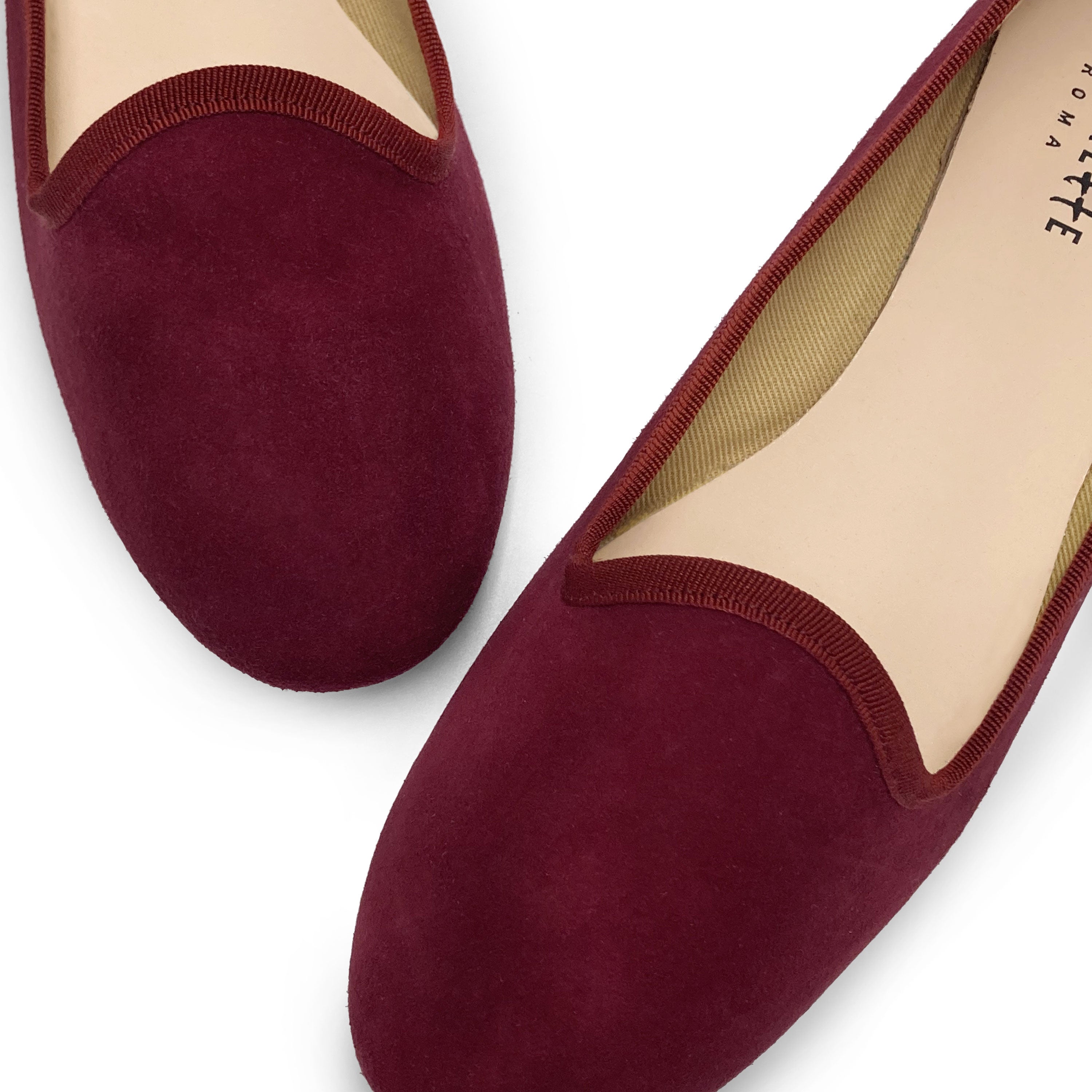 Women loafers in burgundy suede