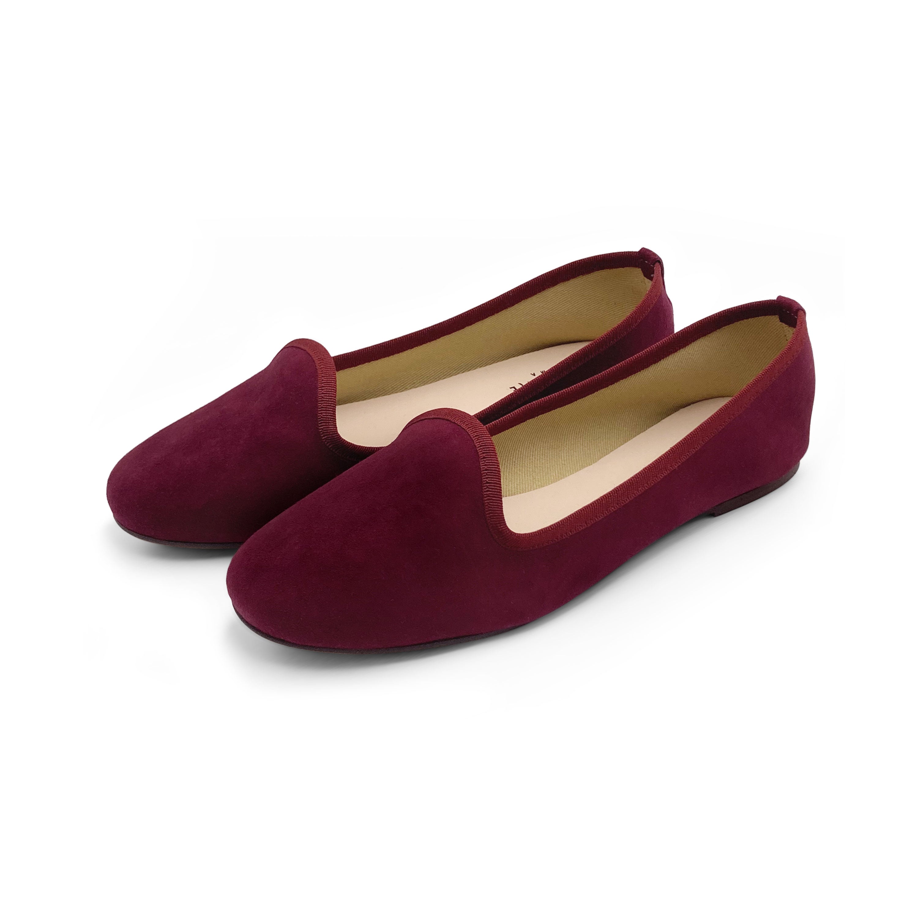 Women loafers in burgundy suede