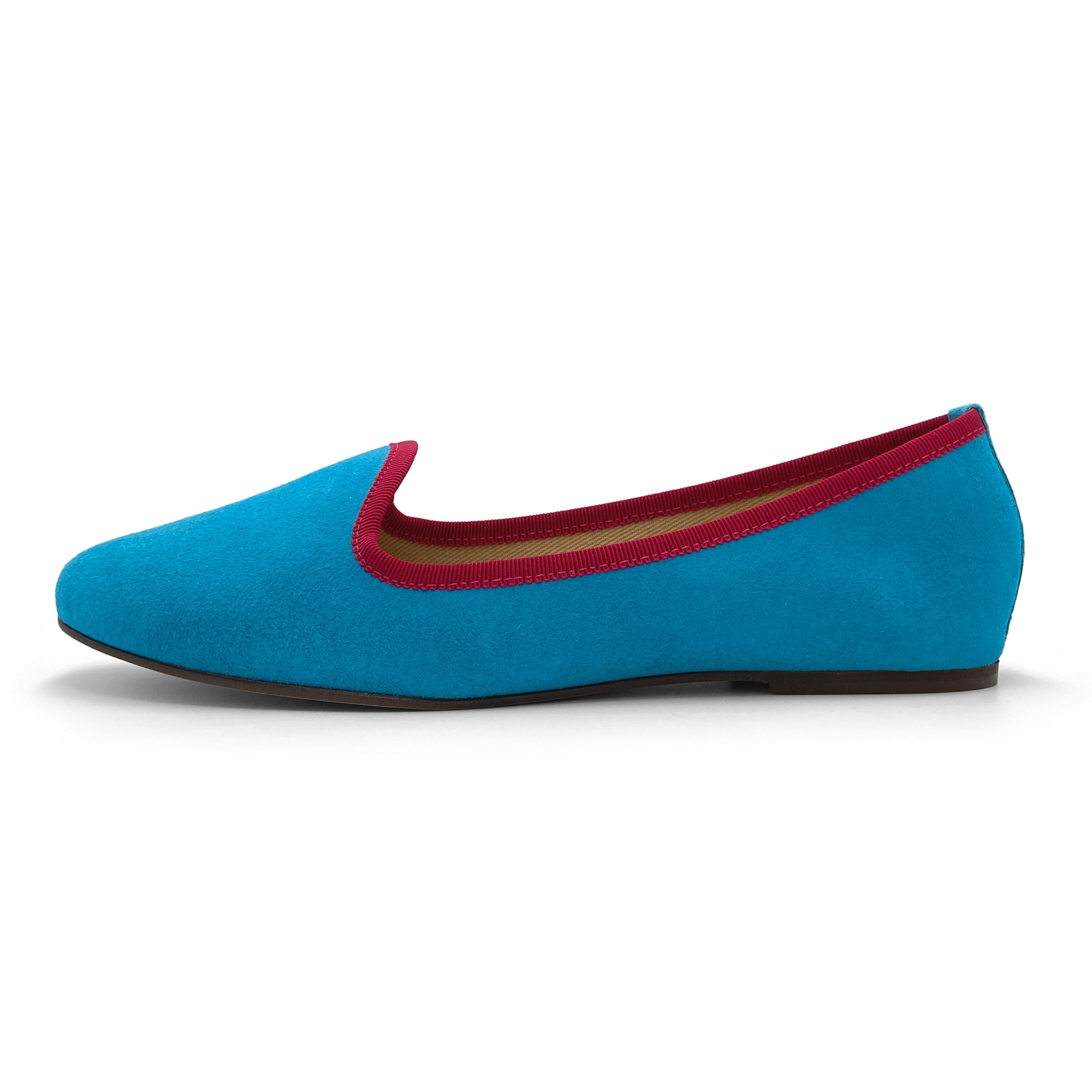 Women’s loafers in turquoise suede with fuchsia details