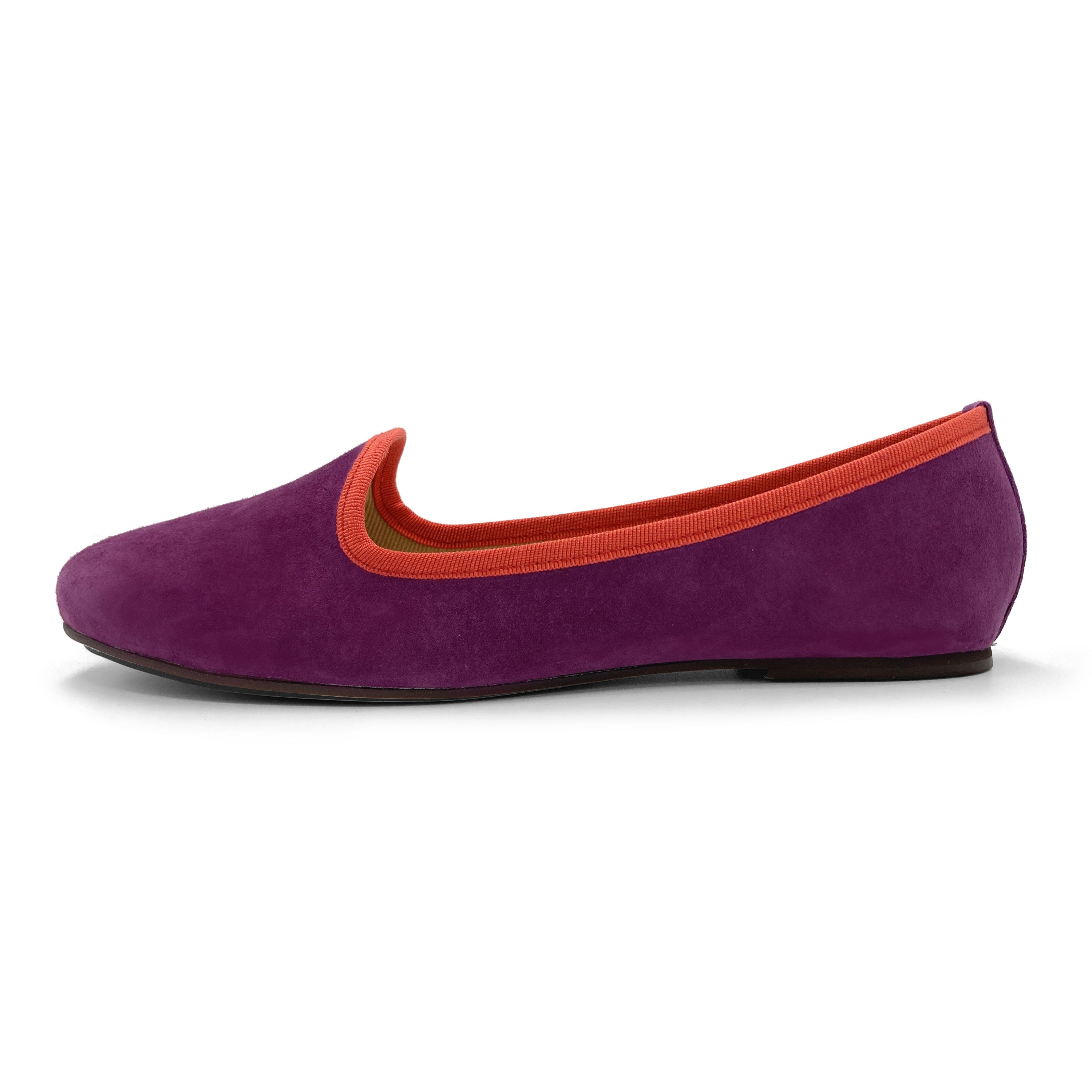 Women’s loafers in strawberry suede with orange details