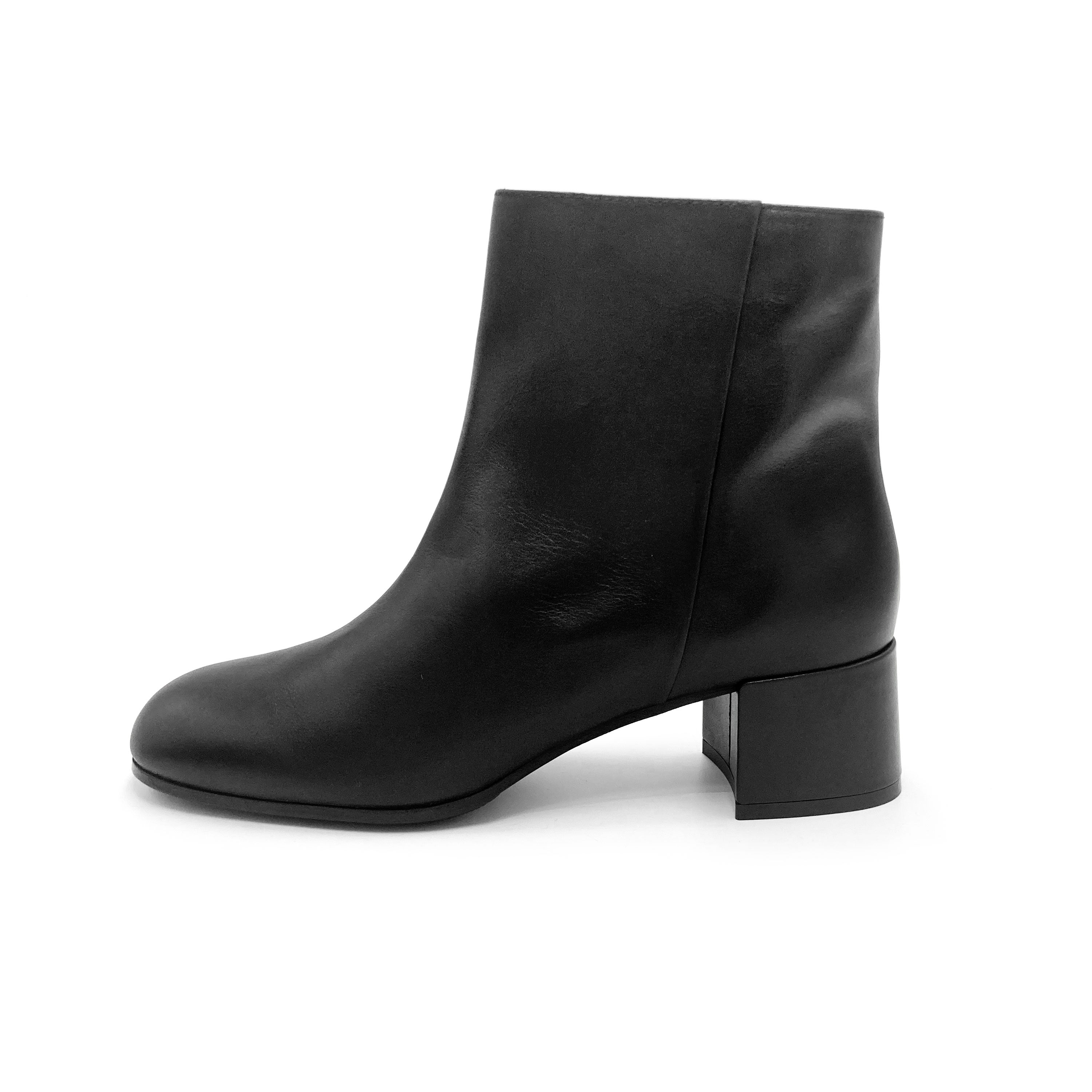 Comfortable black ankle boots with heels