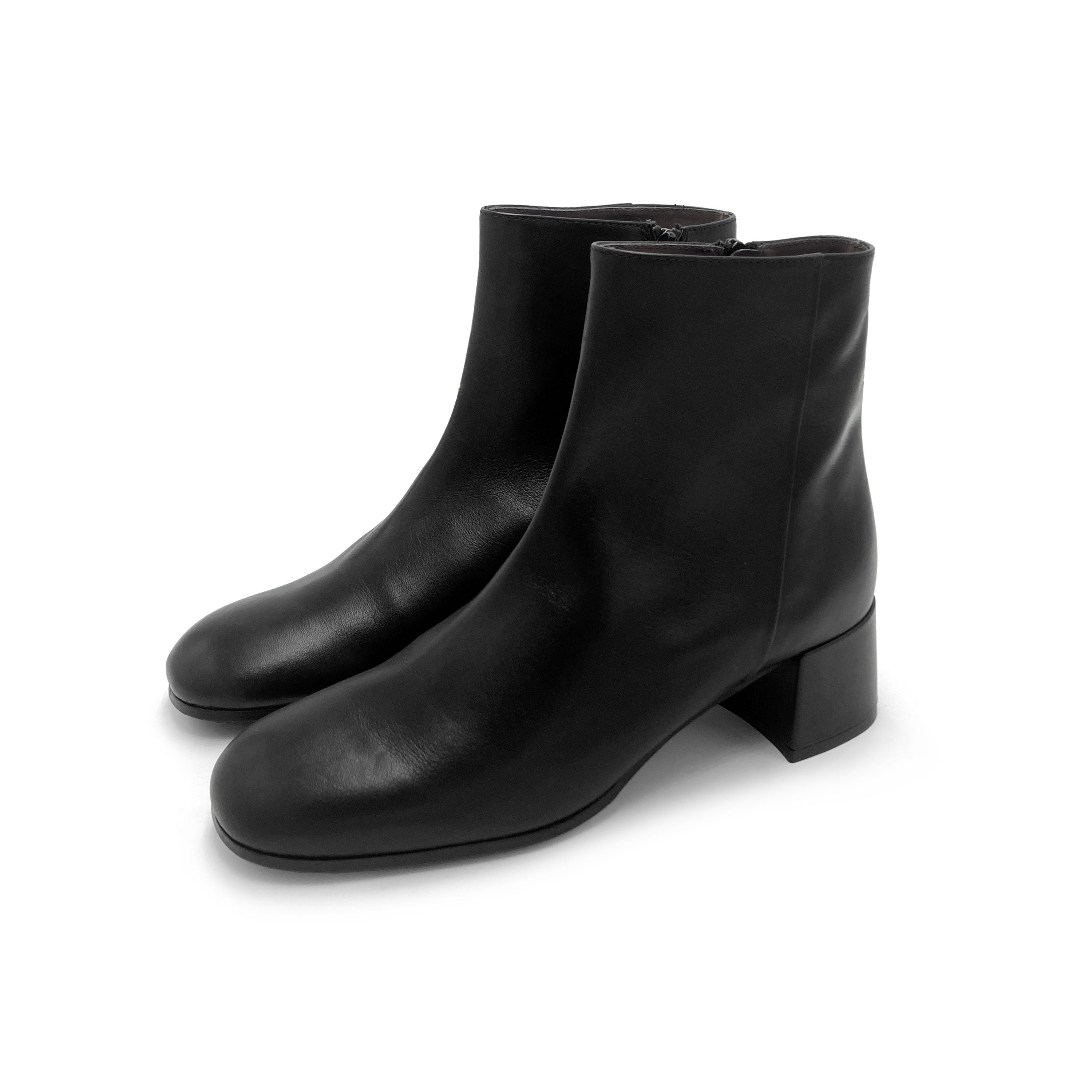 Comfortable black ankle boots with heels