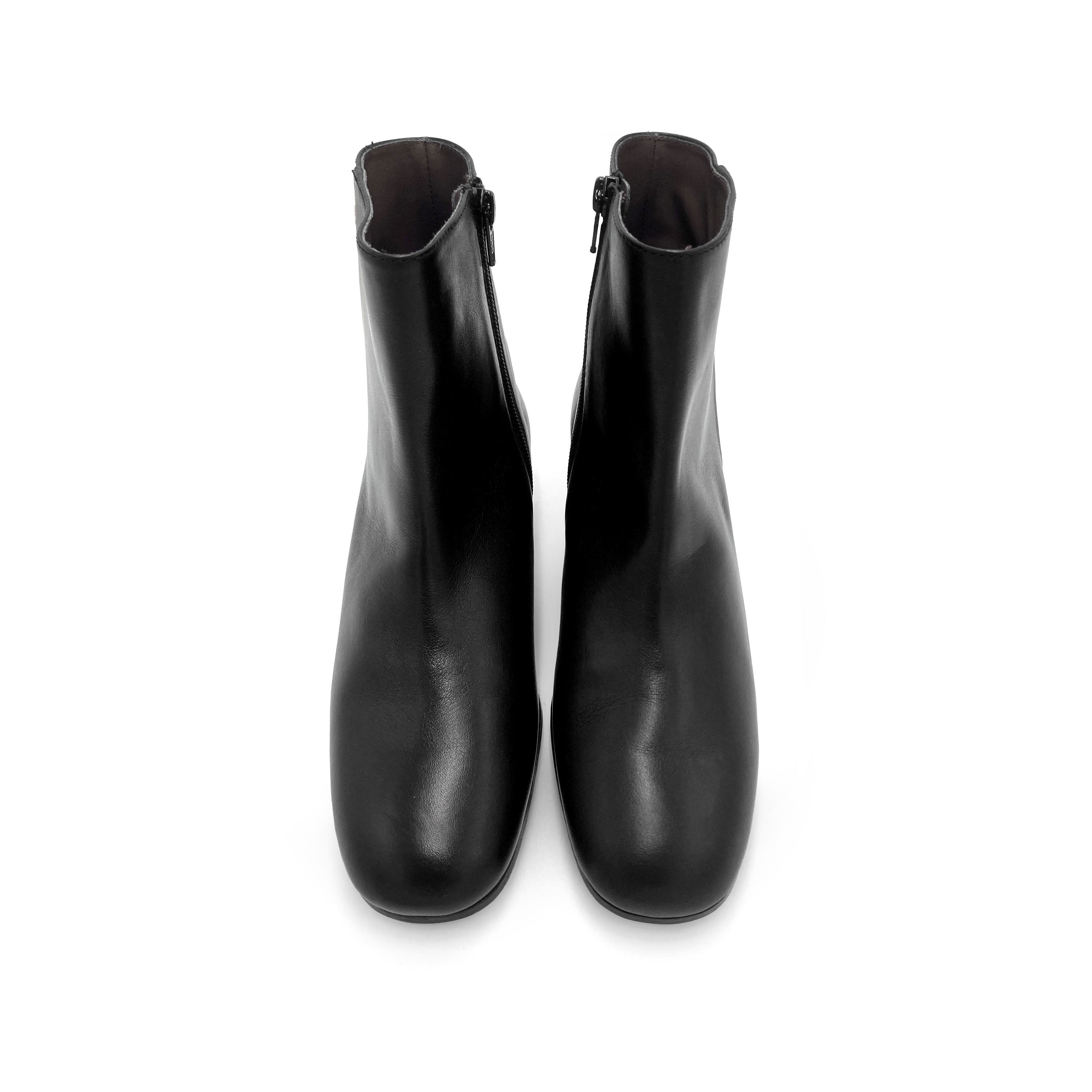 Comfortable black ankle boots with heels